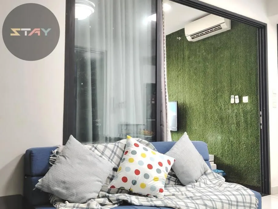 Bed in Almas Suites Cozy King Bed Studio Netflix By STAY