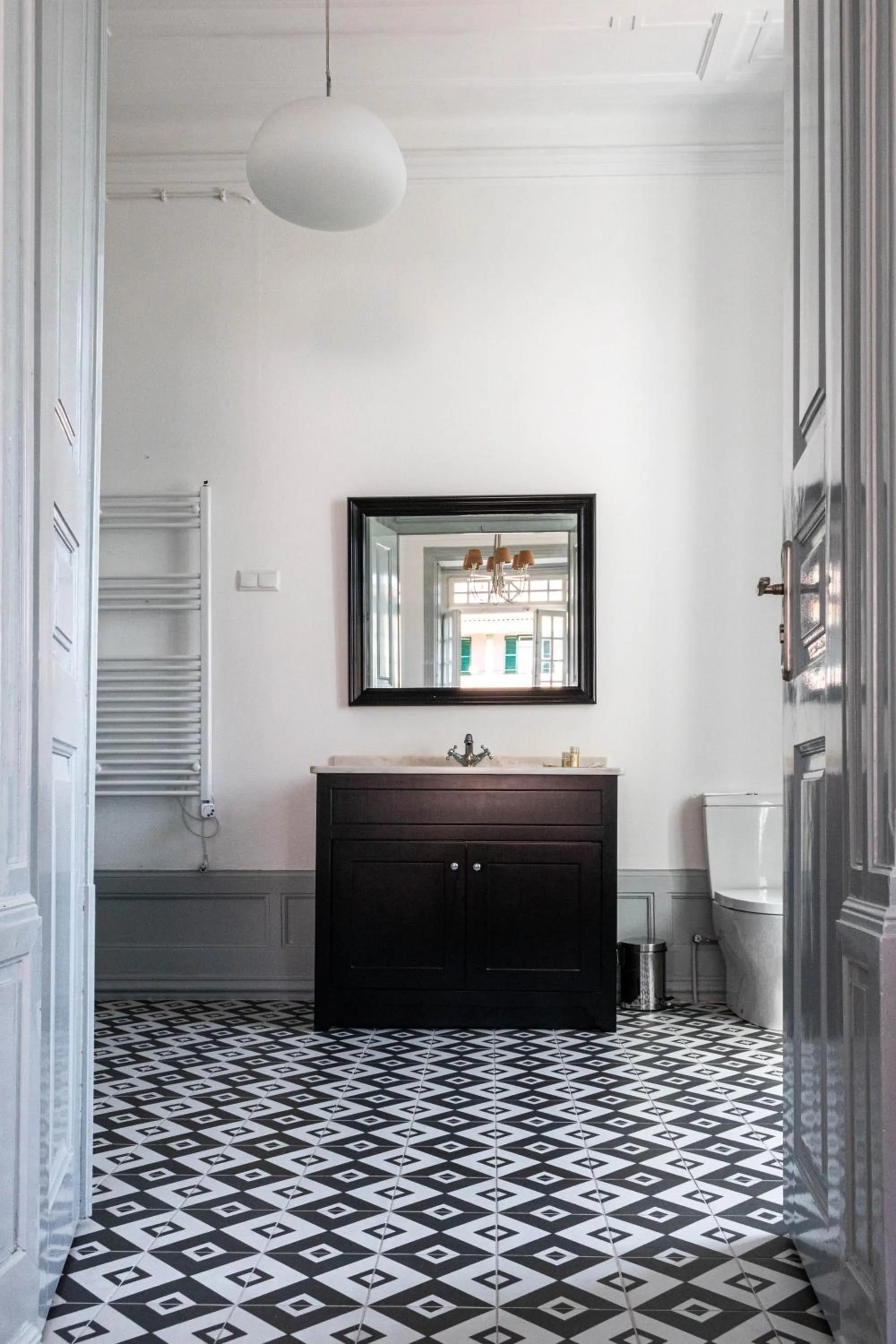 Bathroom in The Luggage