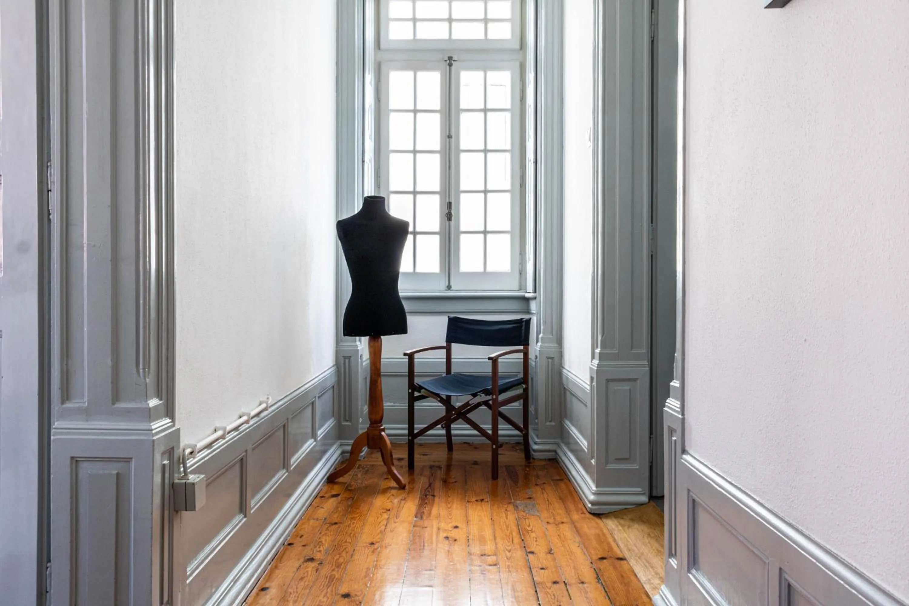 Bedroom in The Luggage