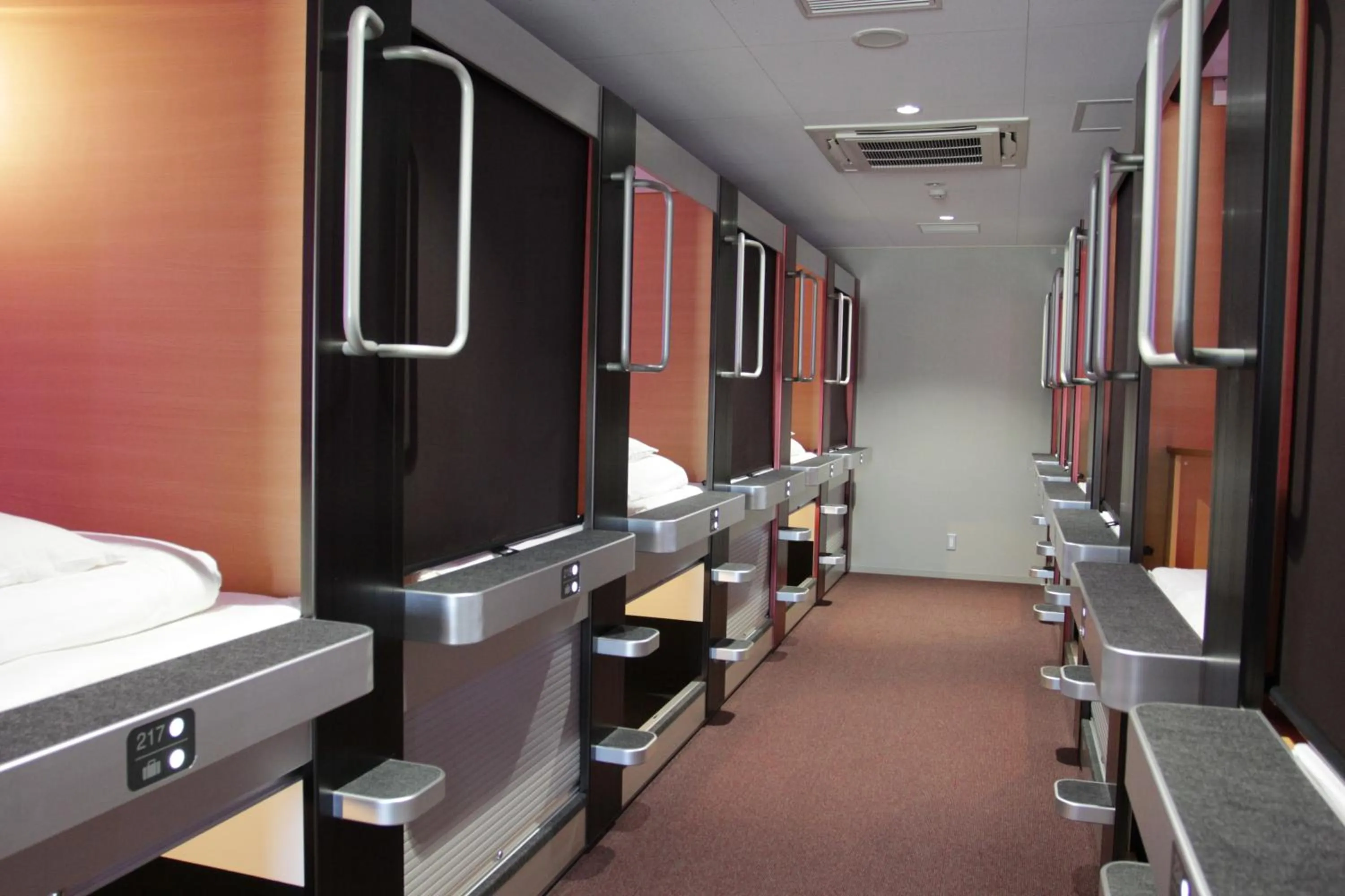 Photo of the whole room in The Lodge Moiwa 834