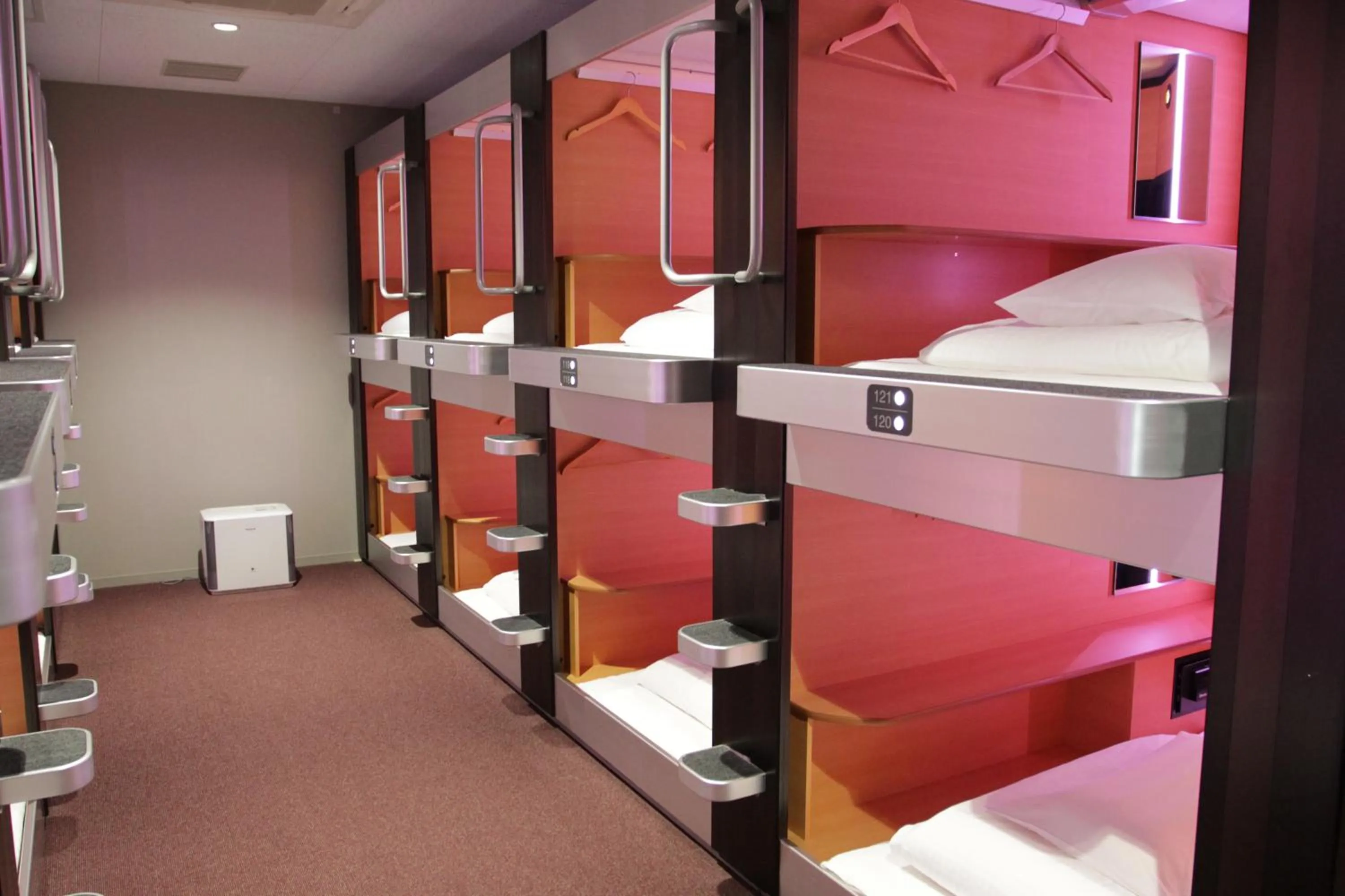 Photo of the whole room in The Lodge Moiwa 834