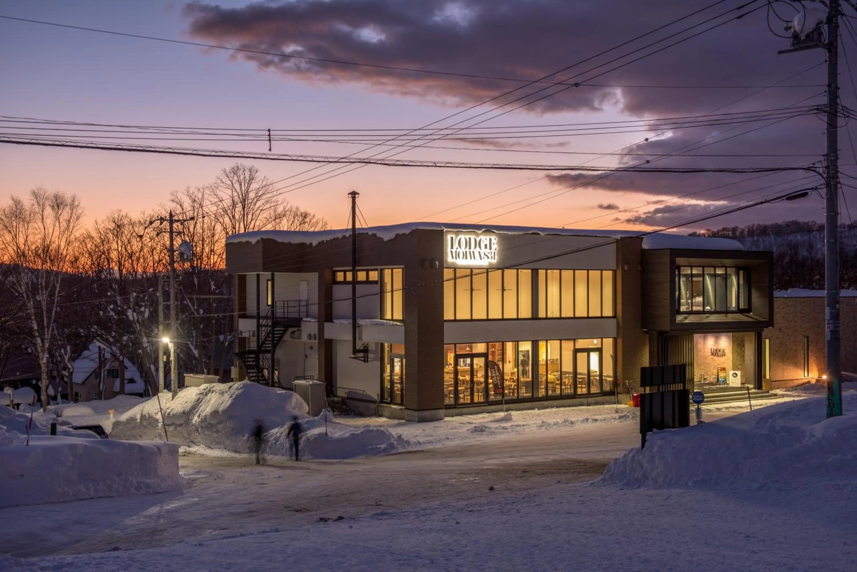 Property building in The Lodge Moiwa 834