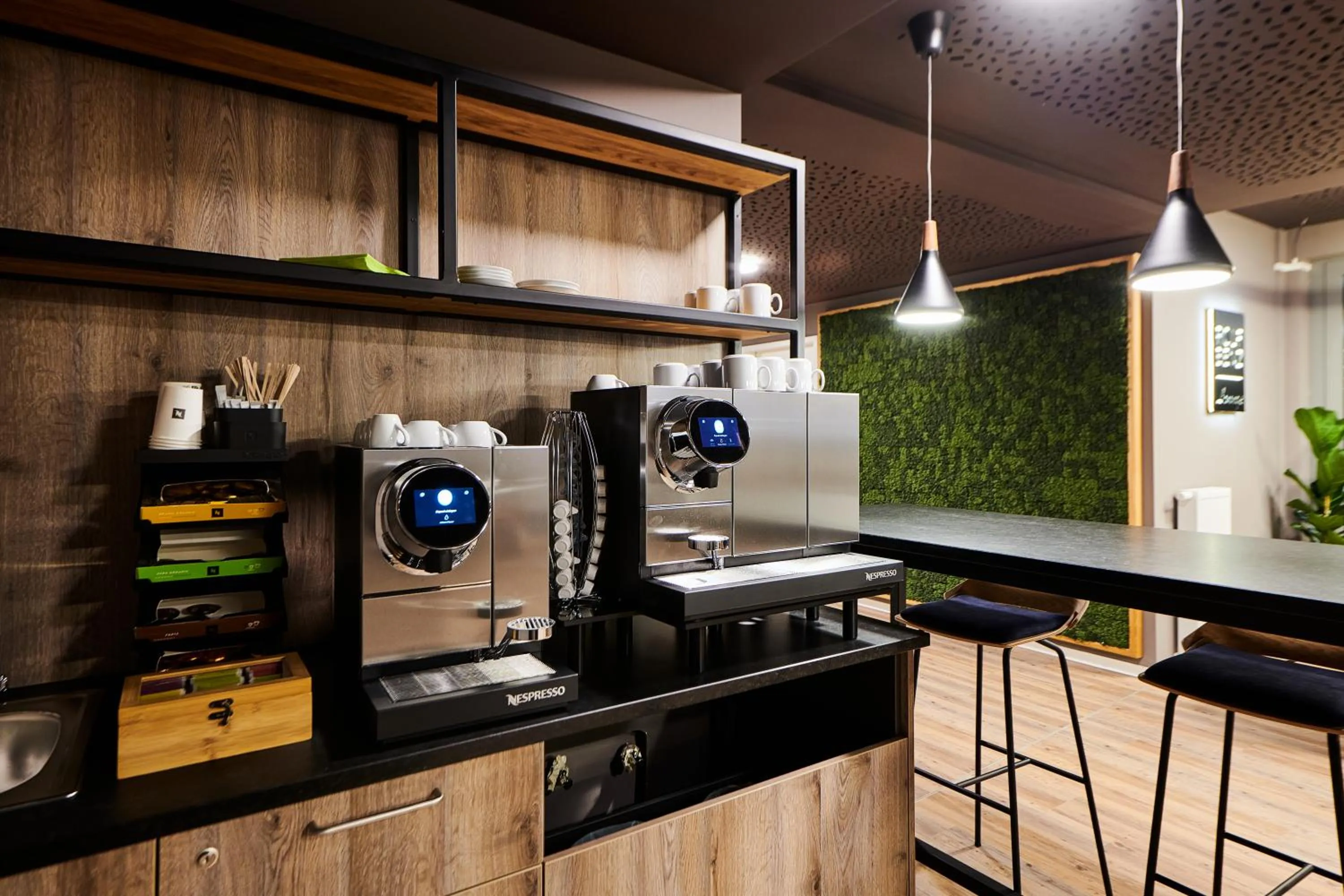 Communal lounge/ TV room in ADAPT APARTMENT HOTEL Siegen