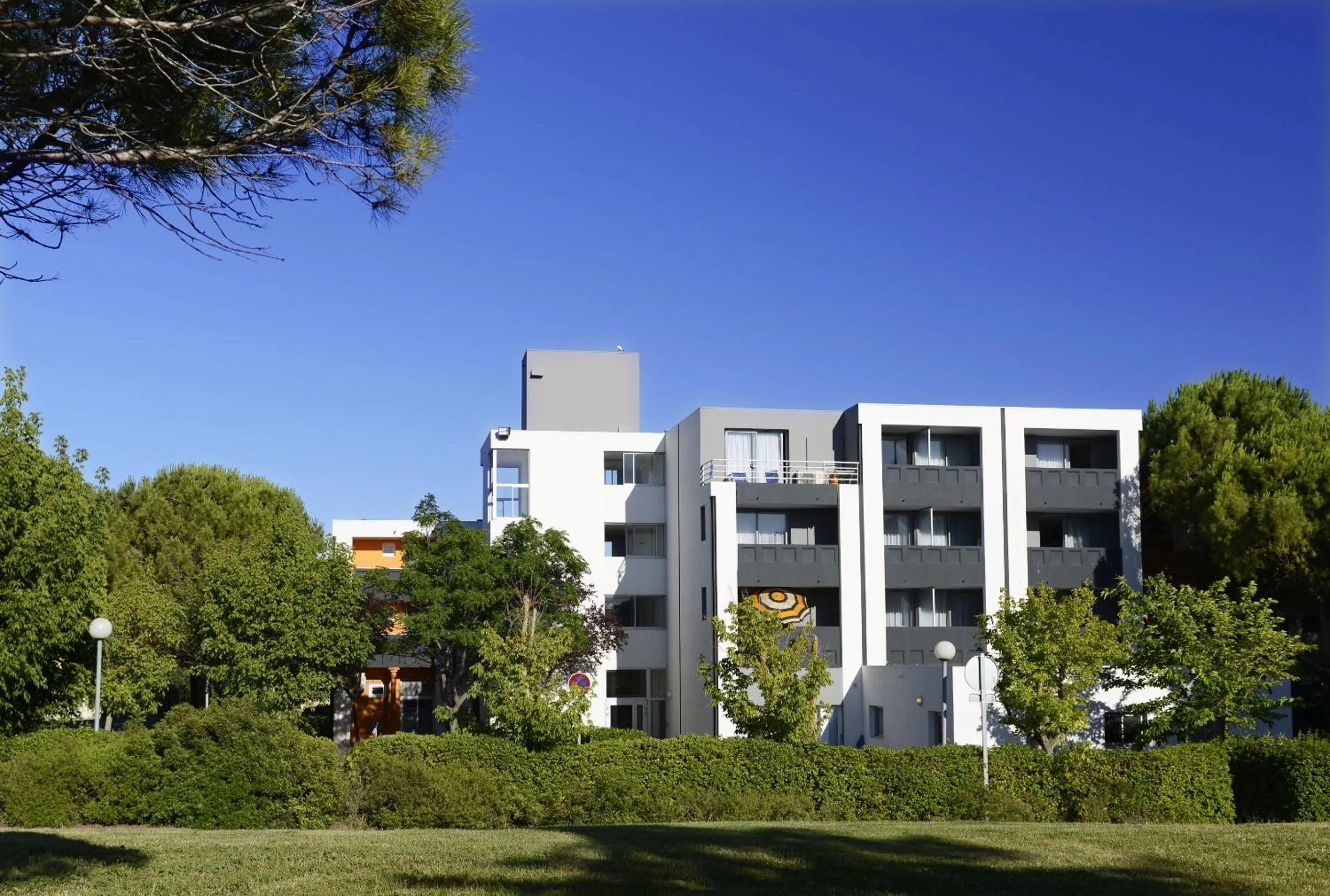 Facade/entrance in Résidence Odalys Aqualia