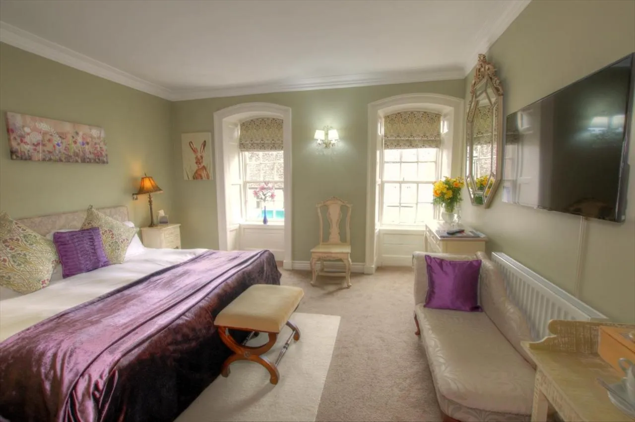 Bed in Dunster Castle Hotel