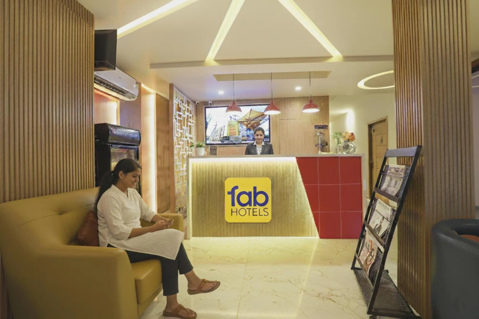 Lobby or reception in FabHotel Nestlay Rooms High Court - Nr Parry's Corner