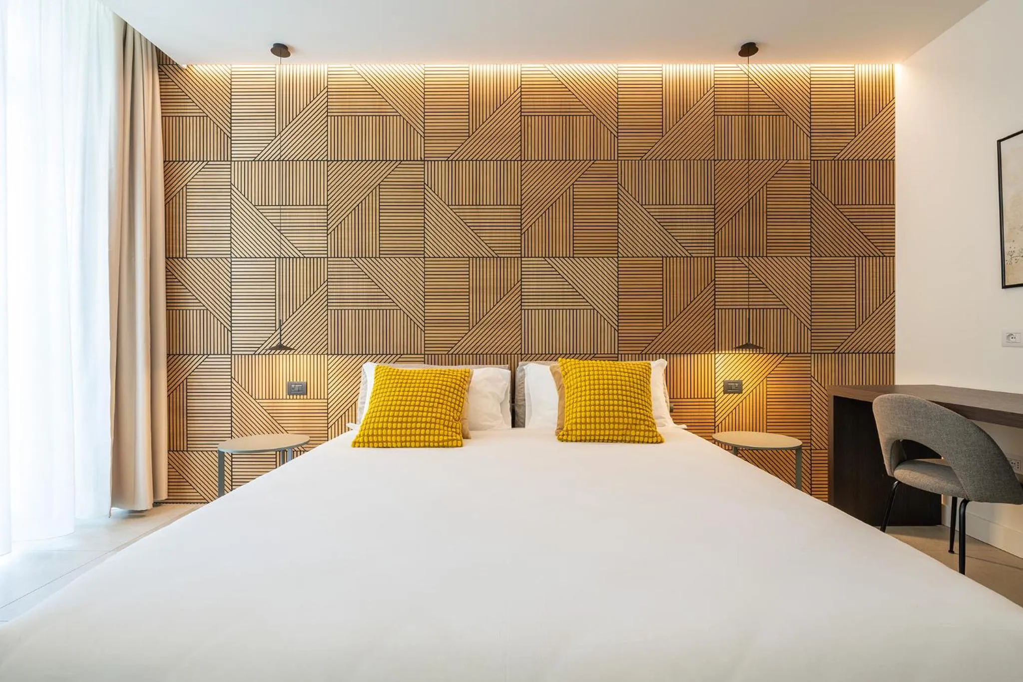 Bedroom, Bed in Karalin Sonnino Suites