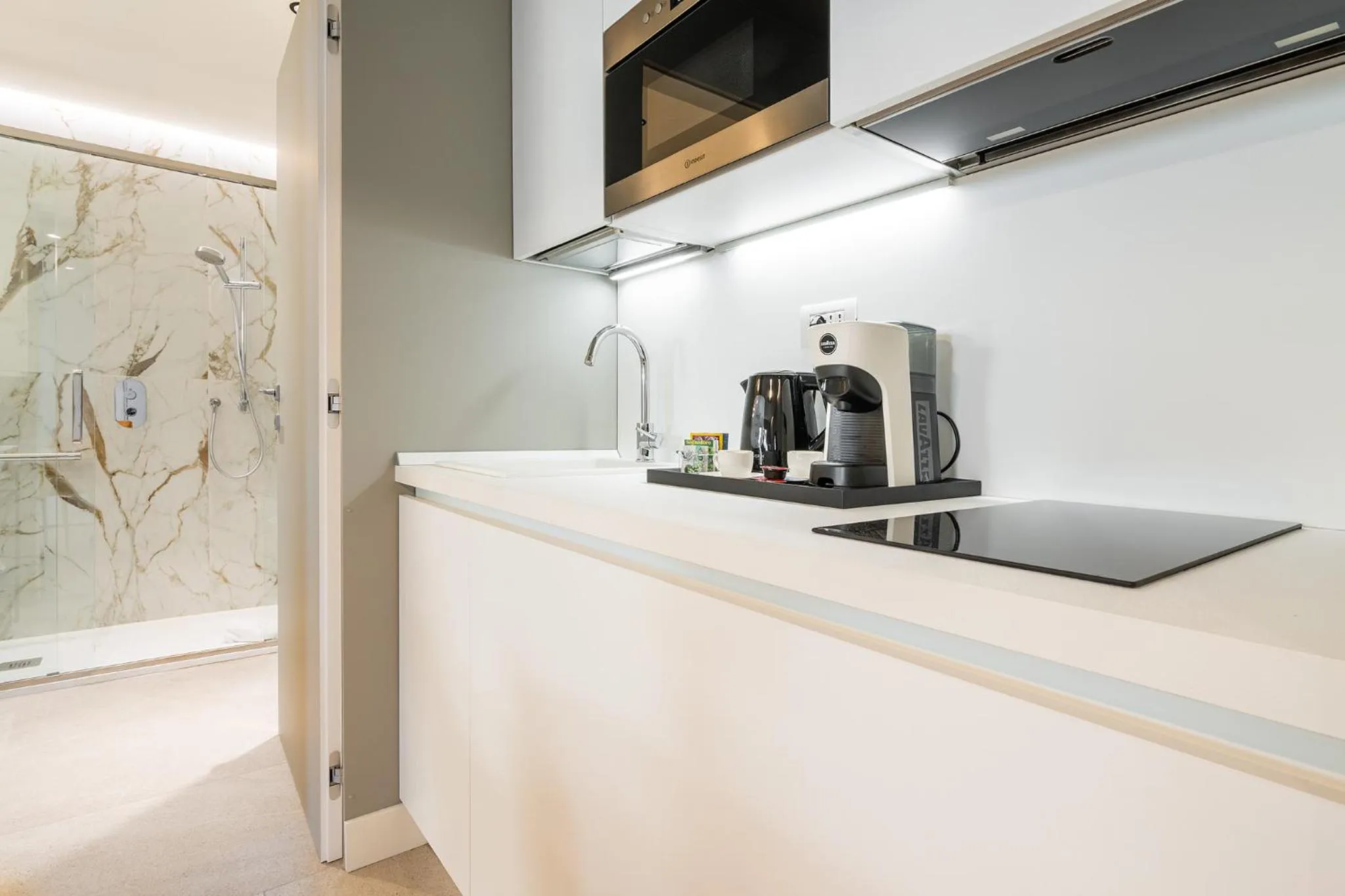 Kitchen or kitchenette in Karalin Sonnino Suites