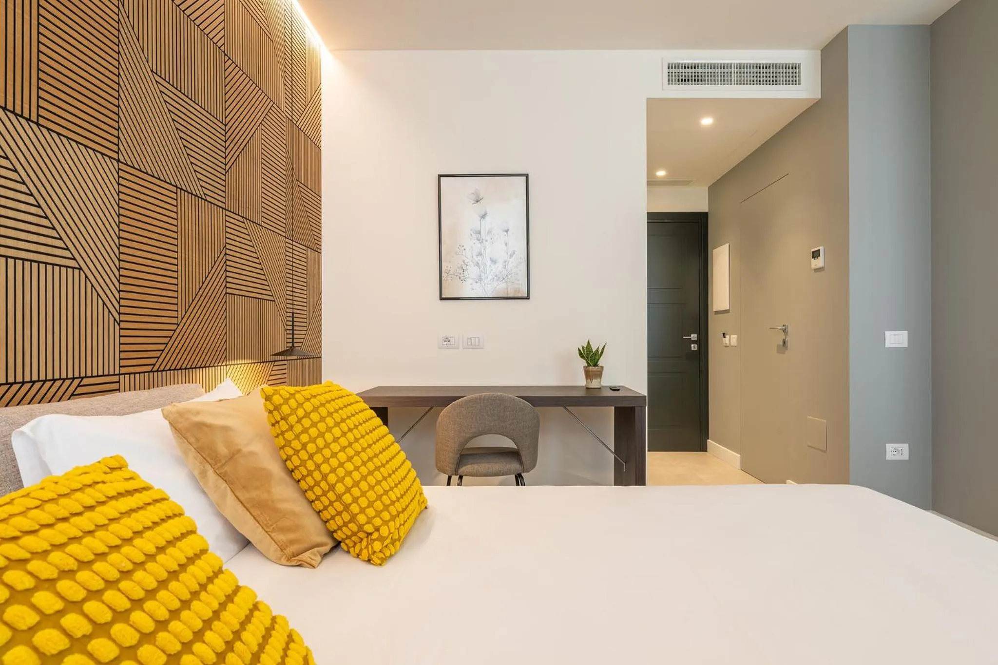 Bedroom, Bed in Karalin Sonnino Suites