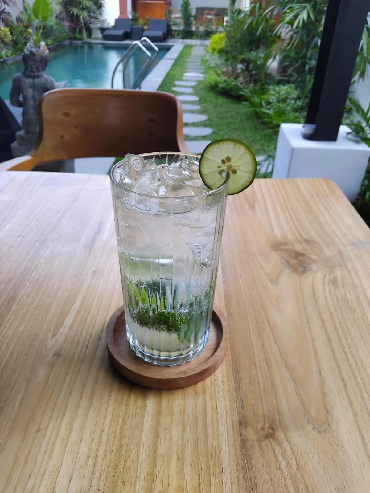 Restaurant/places to eat in Sujiwa Ubud Hotel & Villa