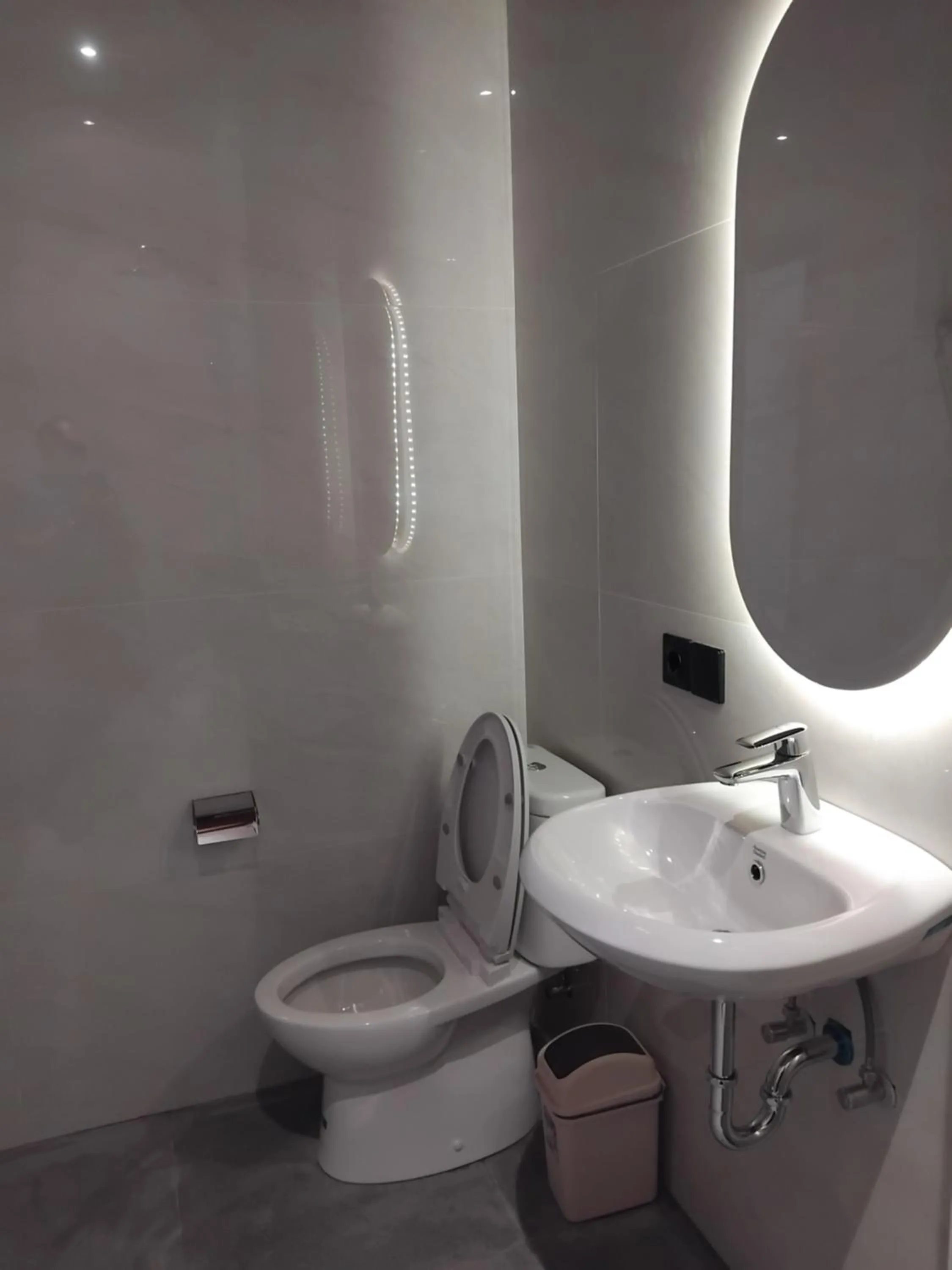 Toilet in Sujiwa Ubud Hotel & Villa