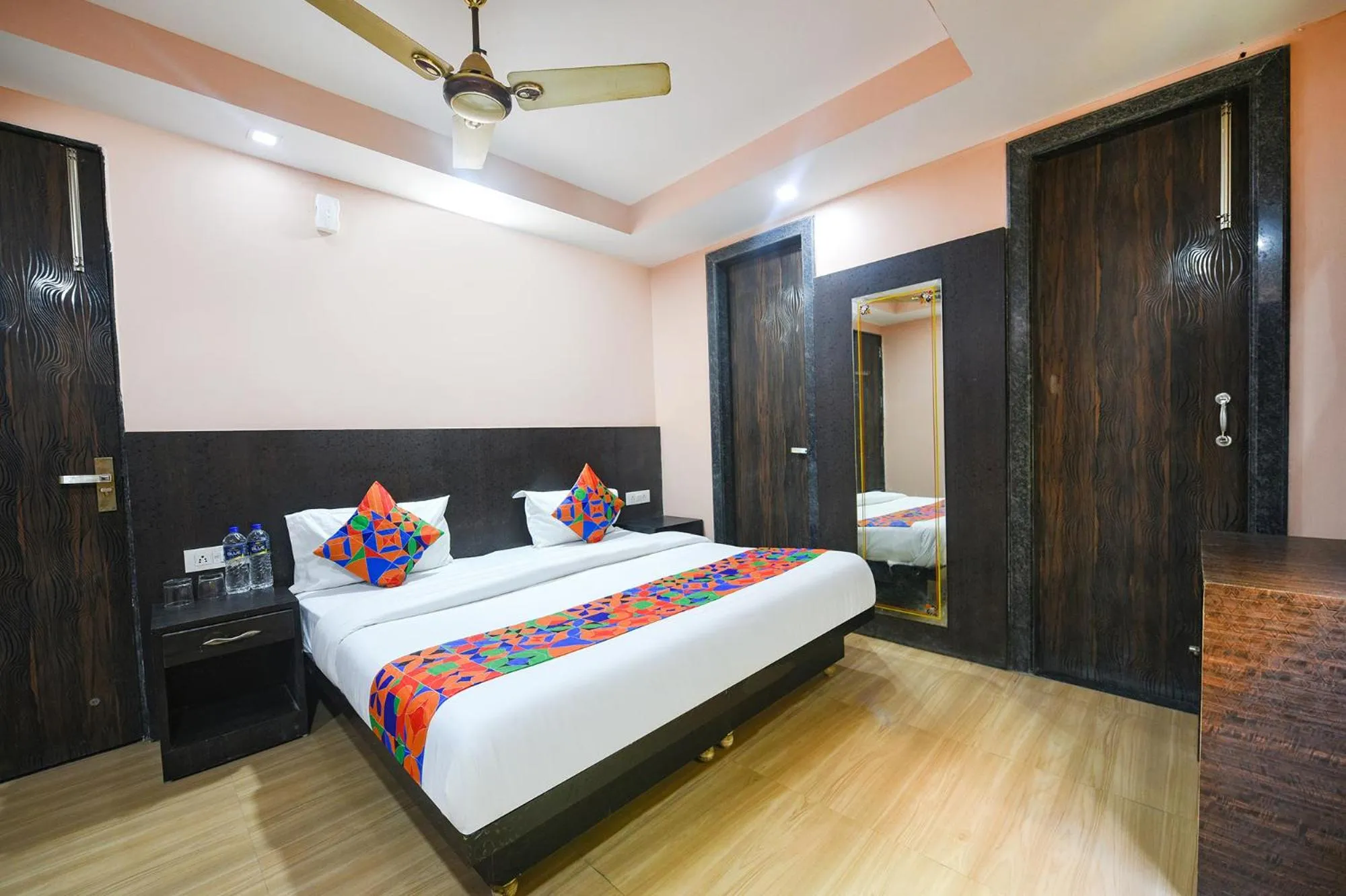 Bed in Via Moon Light Near Yashobhoomi Convention Centre