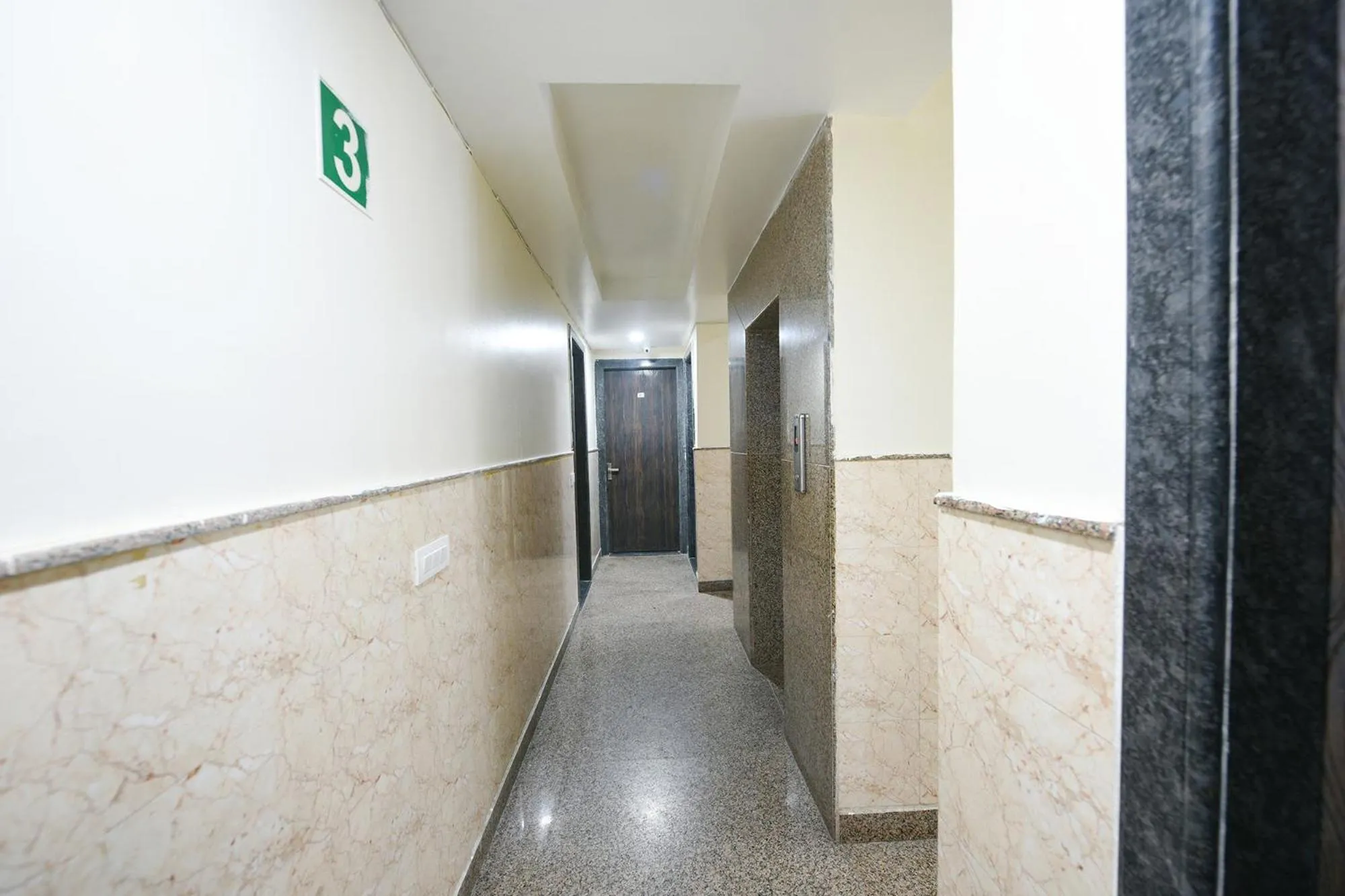 Lobby or reception in Via Moon Light Near Yashobhoomi Convention Centre