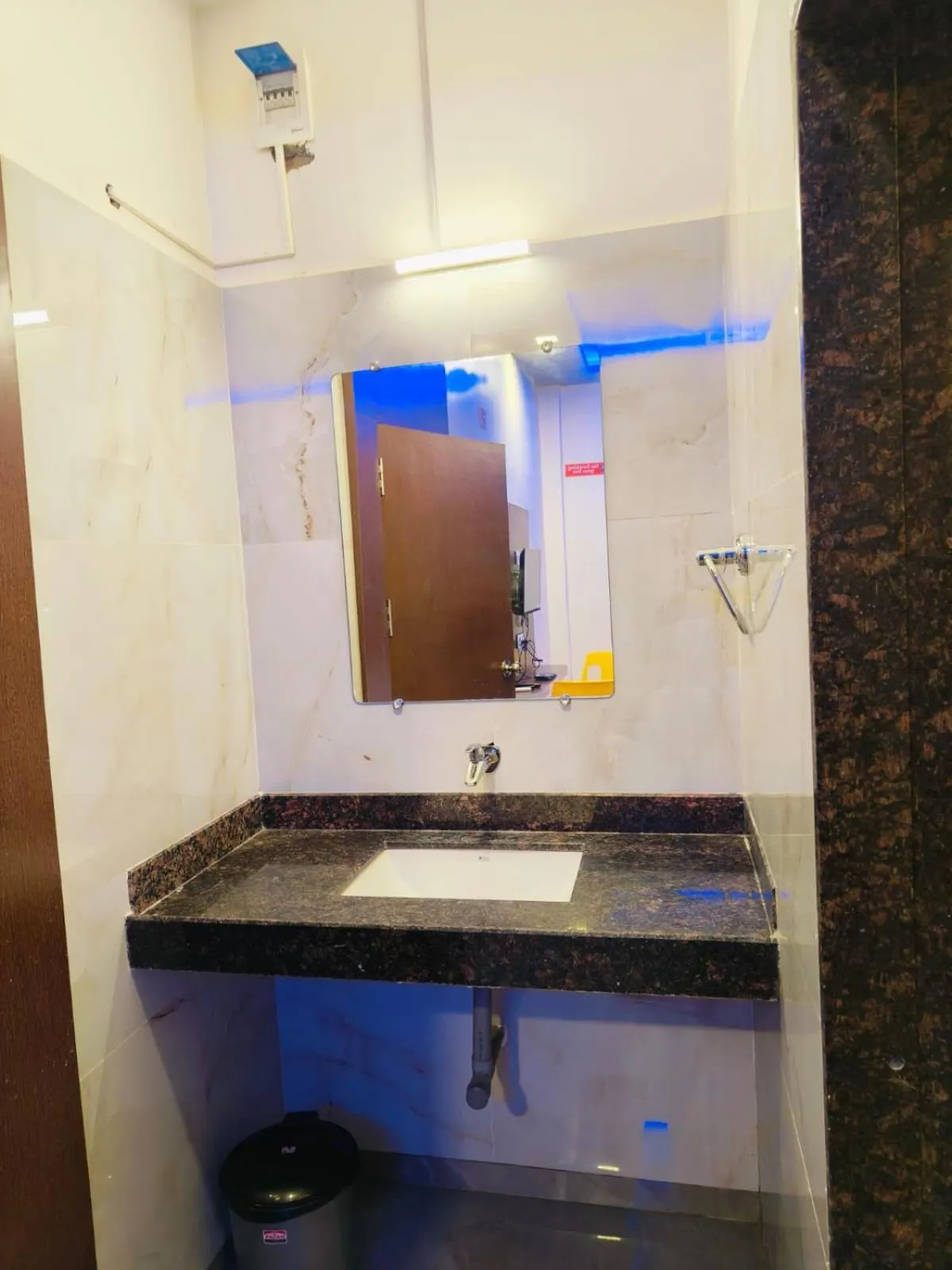 Bathroom in Hotel President Palace, Akkalkot