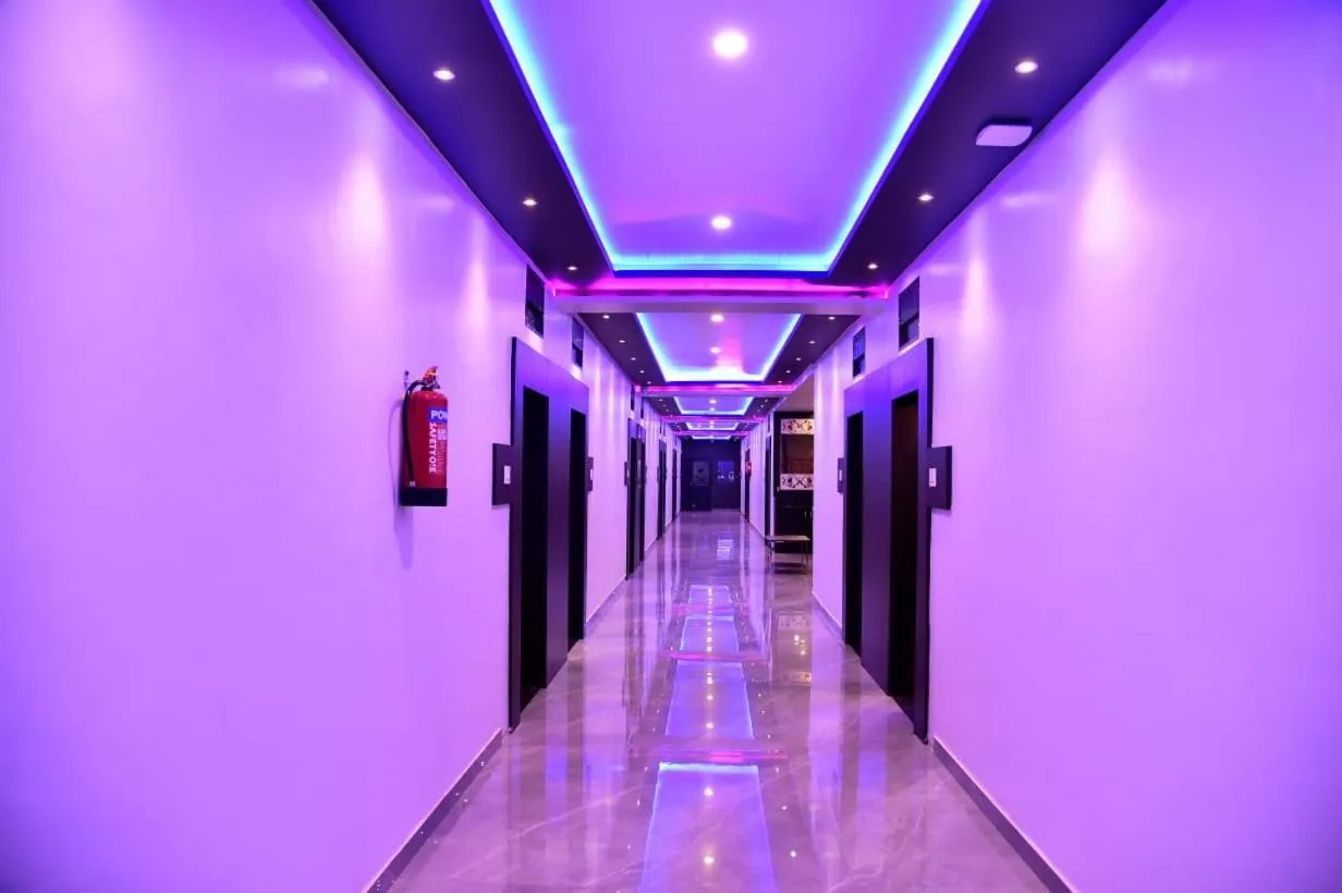 Lobby or reception in Hotel President Palace, Akkalkot