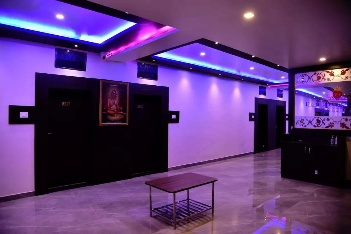 Banquet/Function facilities in Hotel President Palace, Akkalkot
