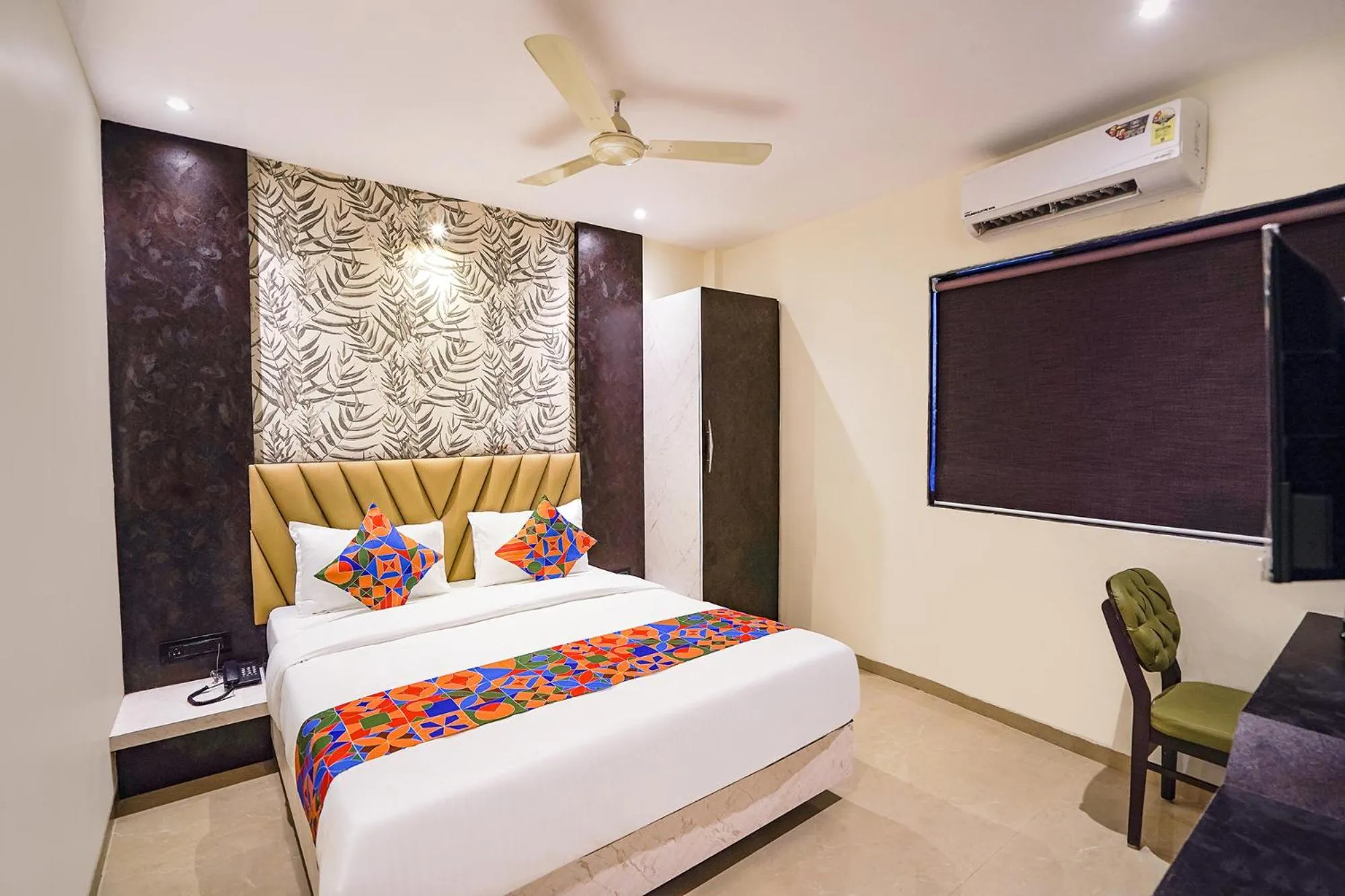 Bed in FabHotel Well Back - Nr BKC