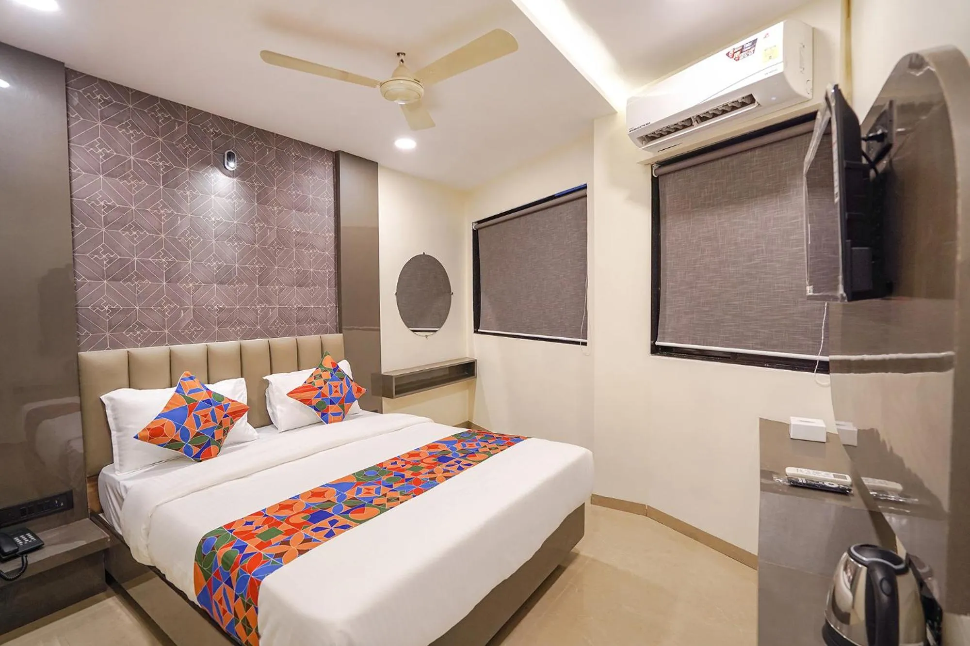 Bed in FabHotel Well Back - Nr BKC