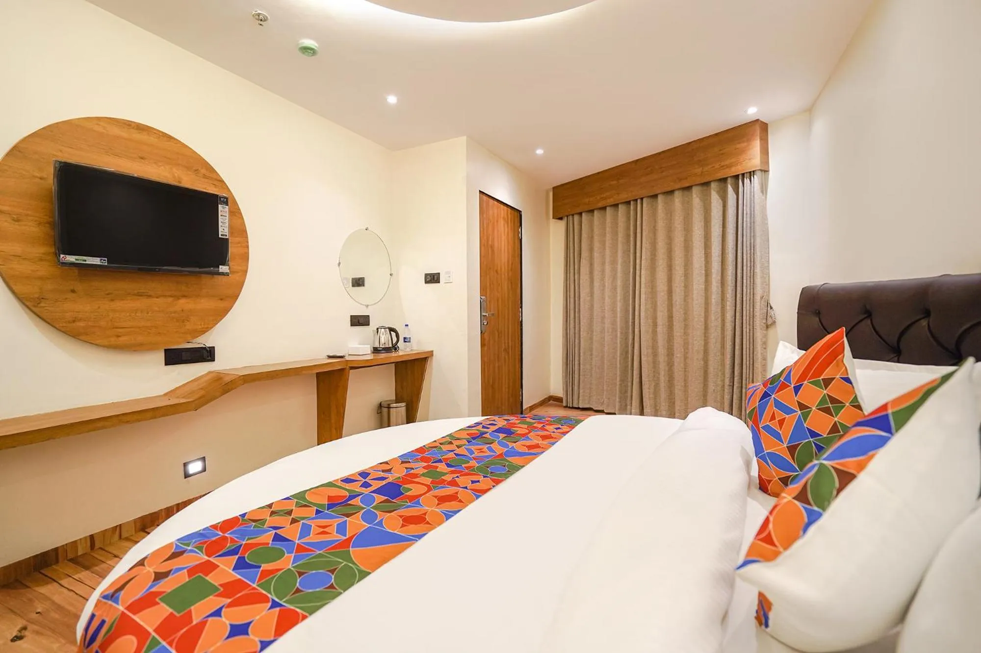 Bed in FabHotel Well Back - Nr BKC