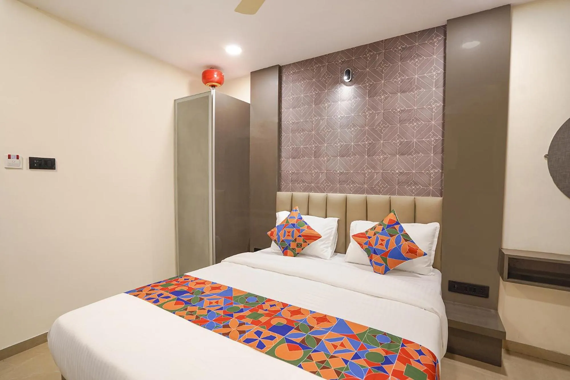 Bed in FabHotel Well Back - Nr BKC
