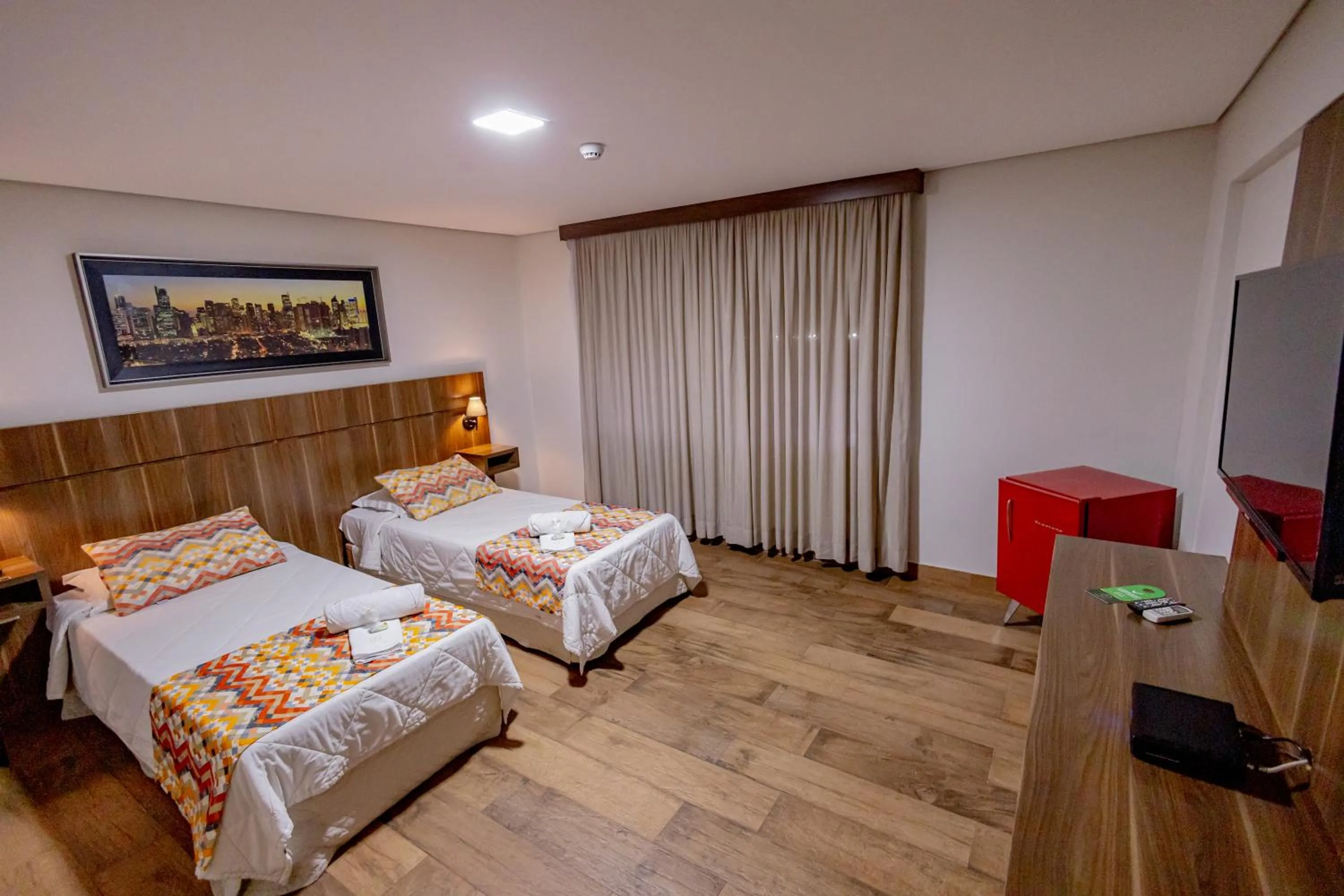 Bed in Padom Business Hotel