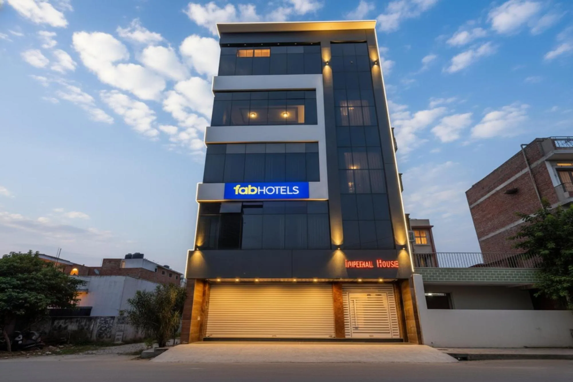 Facade/entrance in FabHotel Imperail House