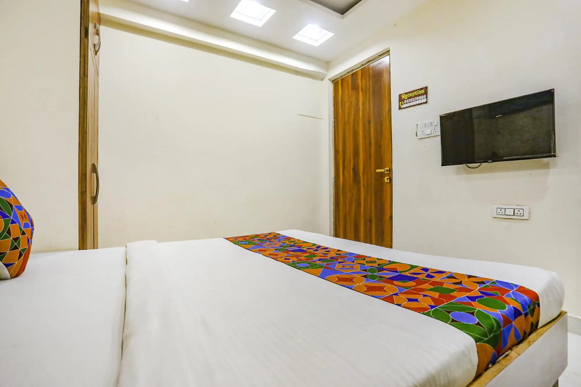 Bed in FabHotel Imperail House