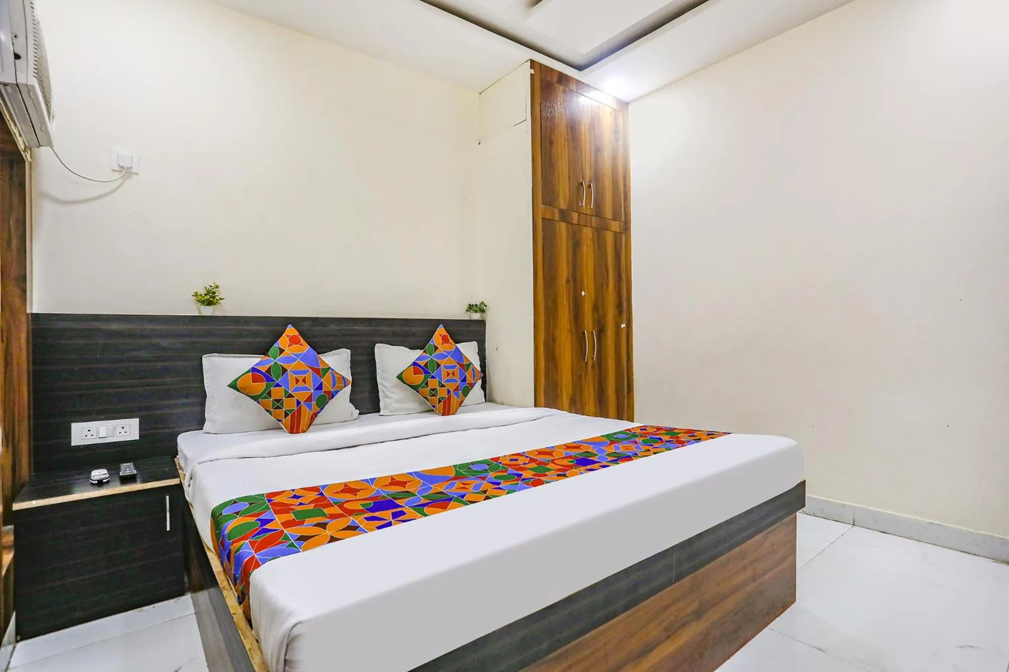 Bed in FabHotel Imperail House