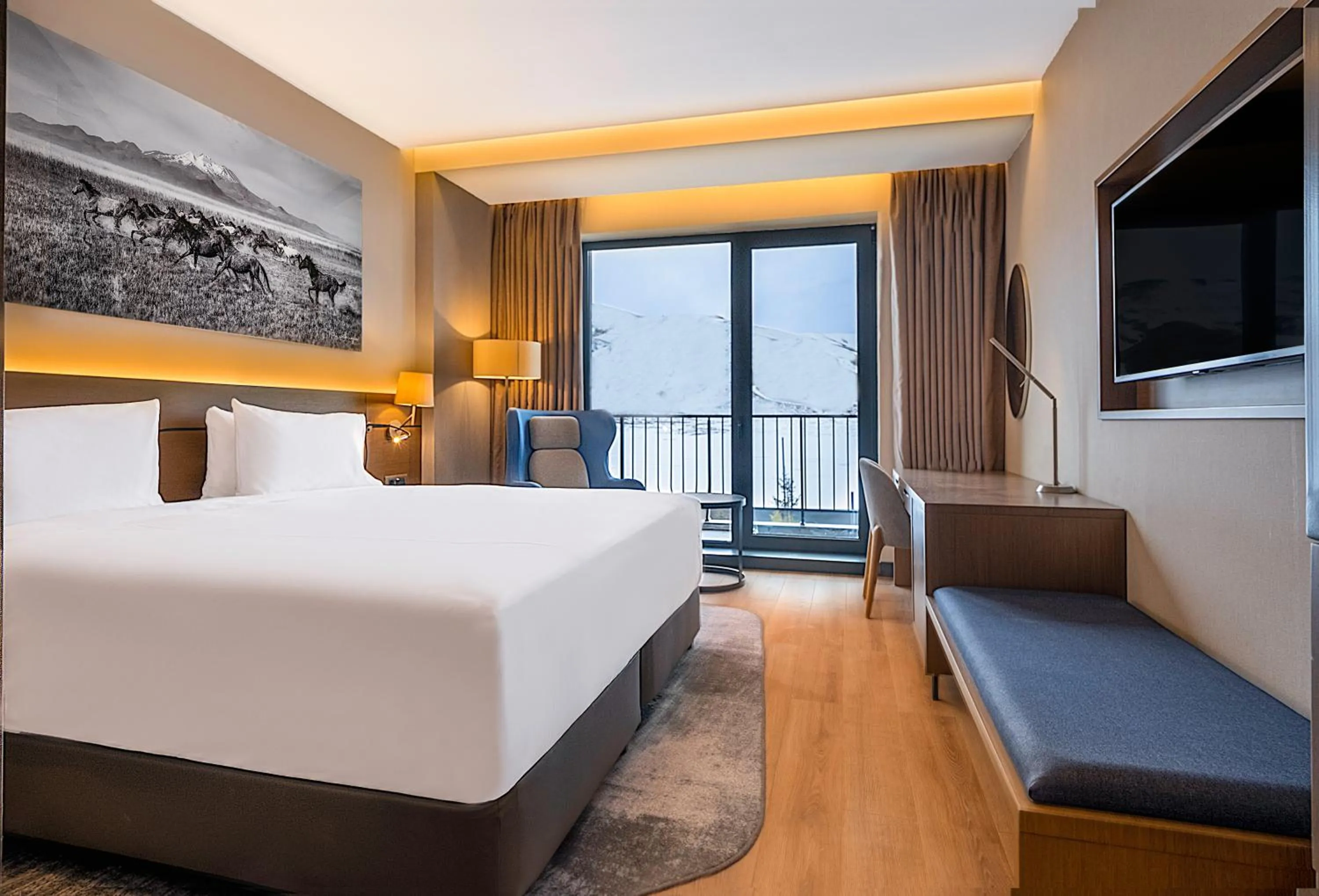 Photo of the whole room, Bed in Sky Hotel Erciyes, a member of Radisson Individuals