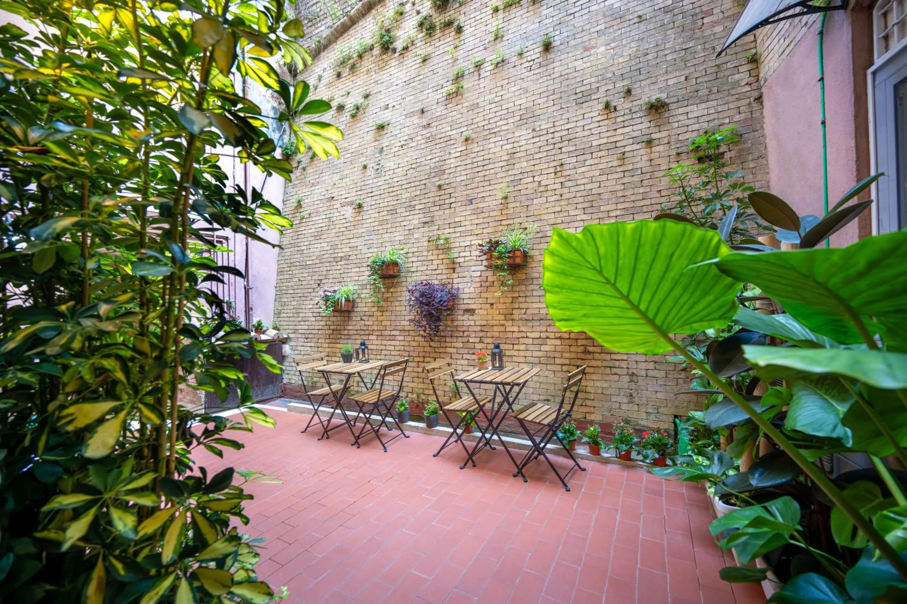 La Chiostrina al Vaticano