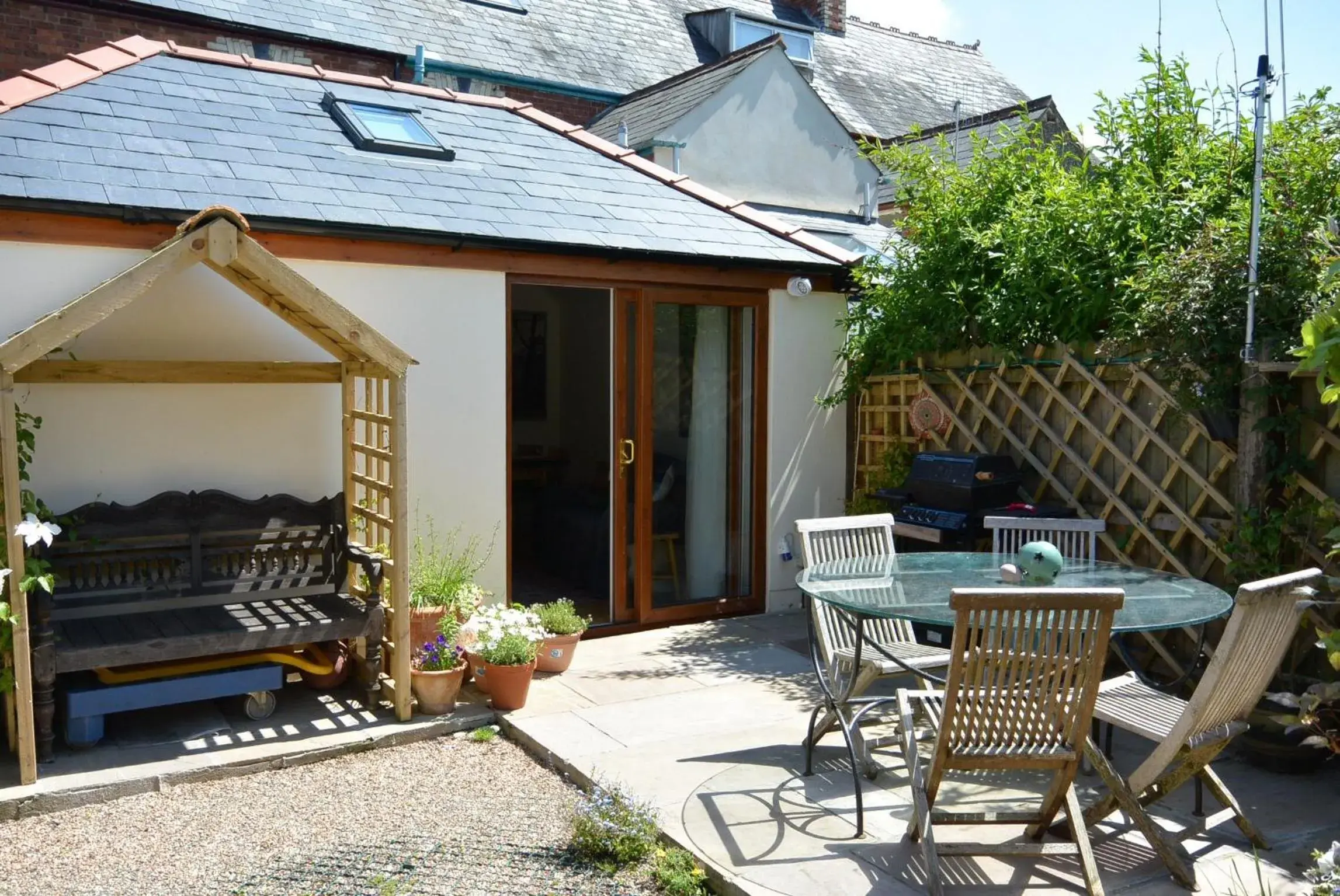 Studio with Garden View in Primrose Villa self catering bnb Studio with Garden View in Primrose Villa self catering bnb