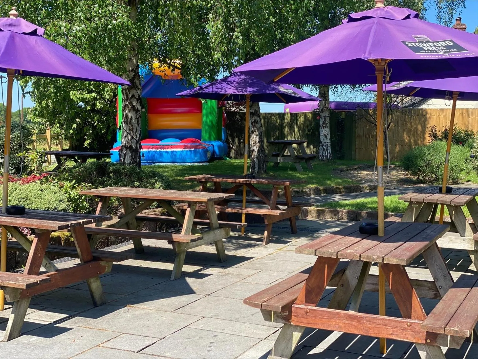 Garden in Burlton Inn