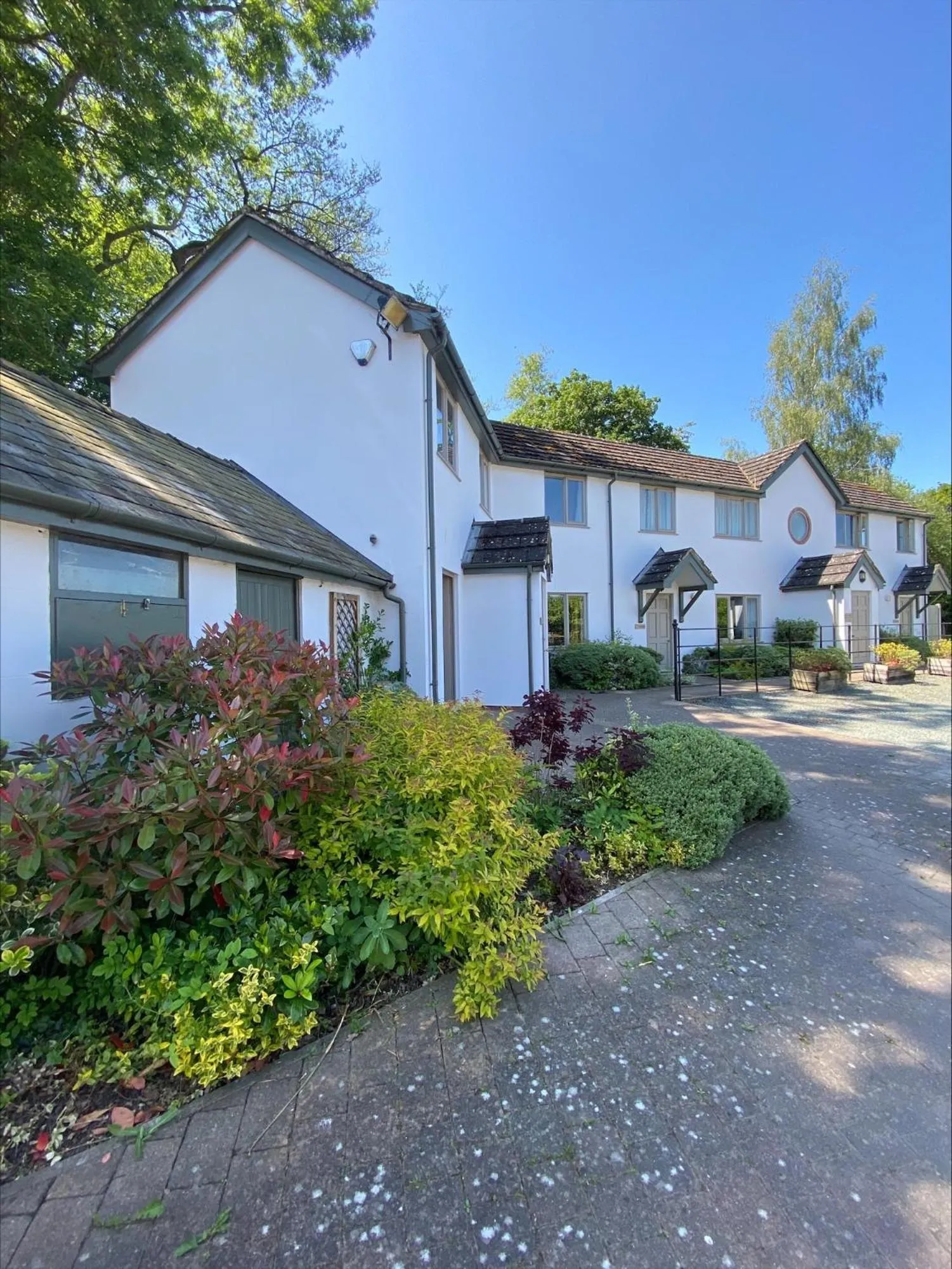 Property building in Burlton Inn