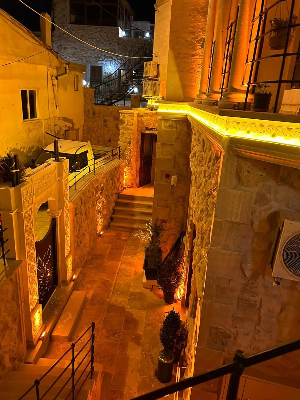 Patio in Zümrütü anka cave