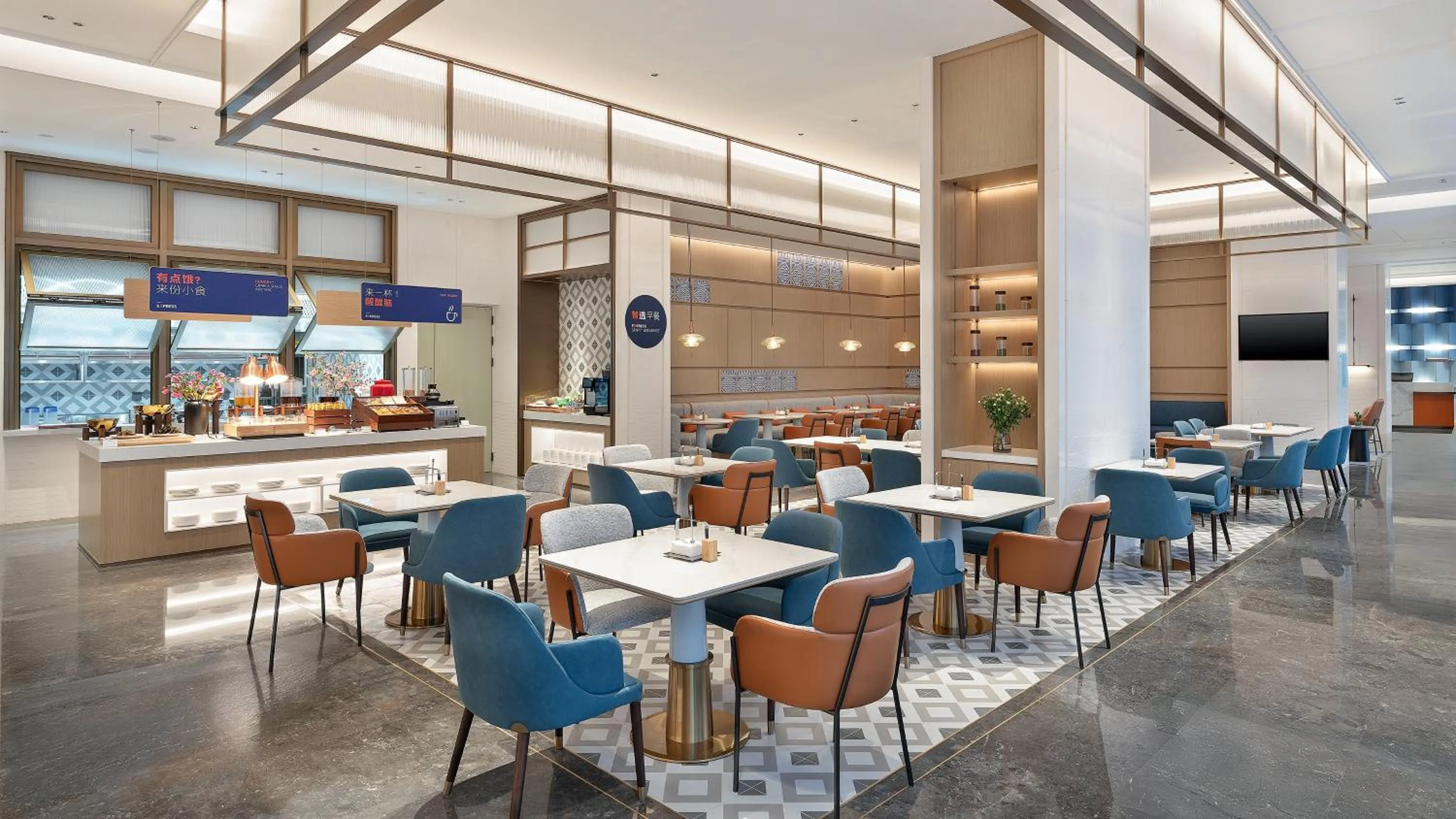 Restaurant/places to eat in Holiday Inn Express Kunming Economic Dev Zone by IHG