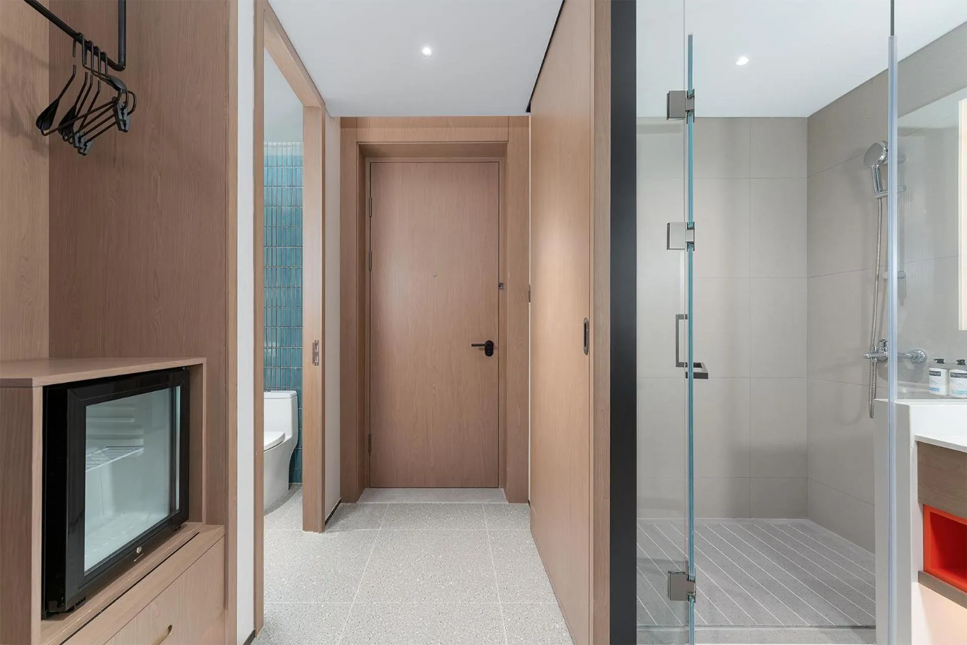 Photo of the whole room in Holiday Inn Express Kunming Economic Dev Zone by IHG