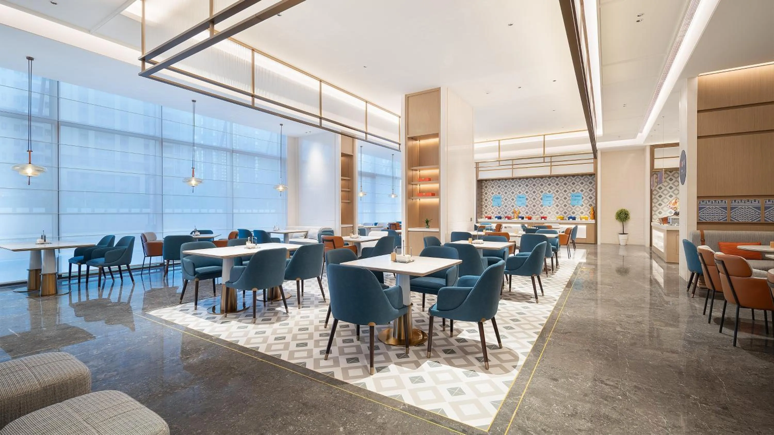 Restaurant/places to eat in Holiday Inn Express Kunming Economic Dev Zone by IHG