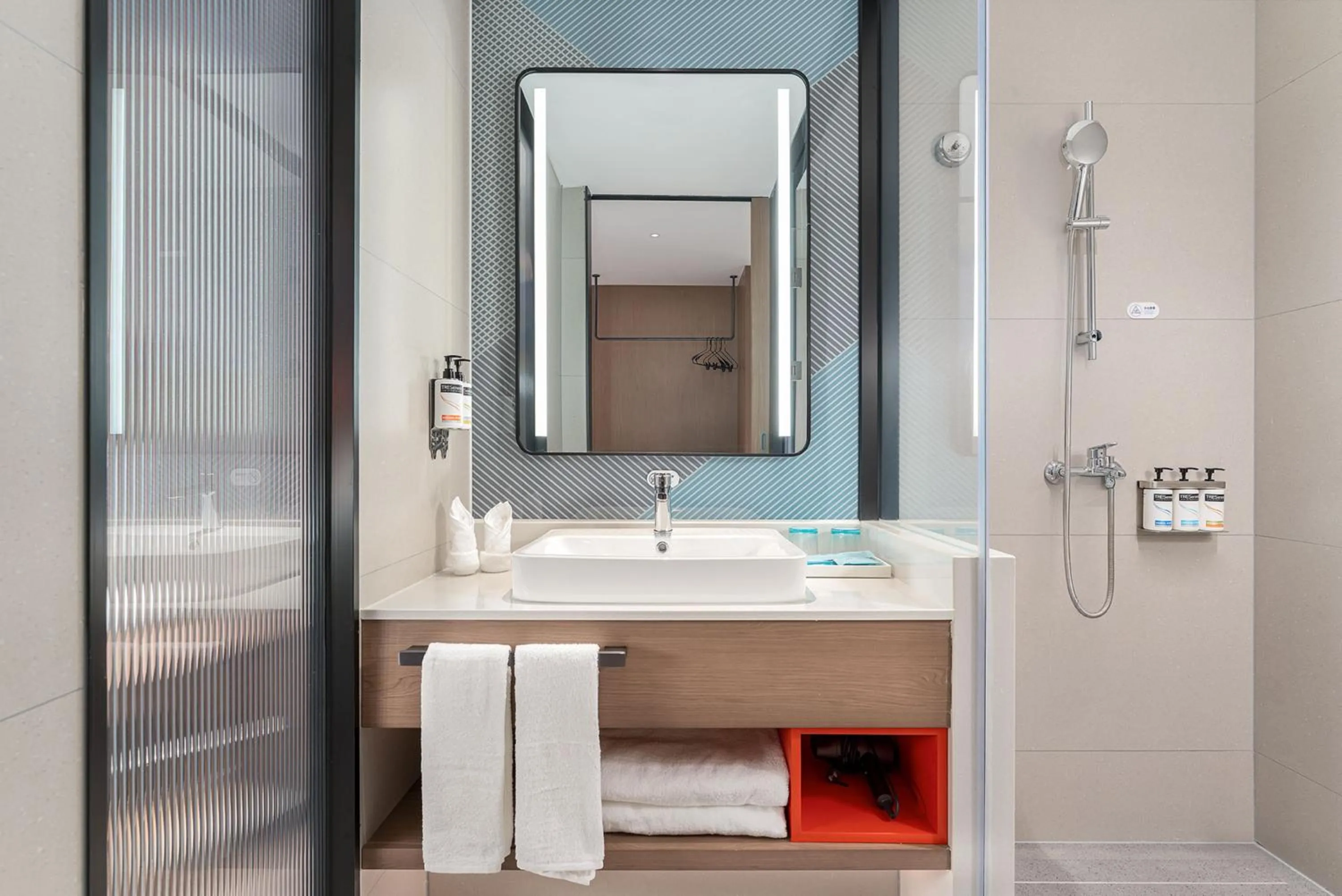 Bathroom in Holiday Inn Express Kunming Economic Dev Zone by IHG