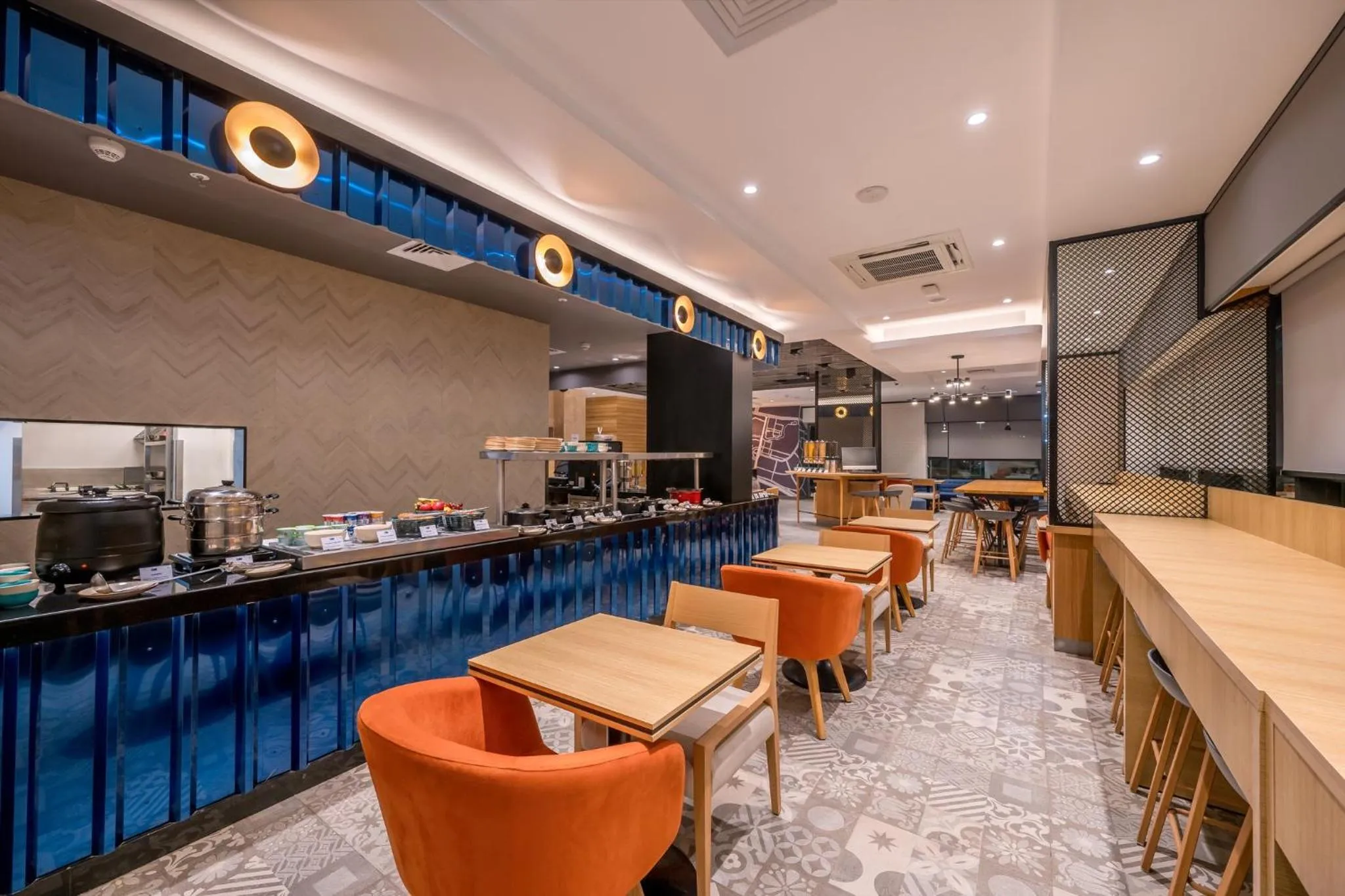 Meeting/conference room in Holiday Inn Express Greater Noida Knowledge Park by IHG