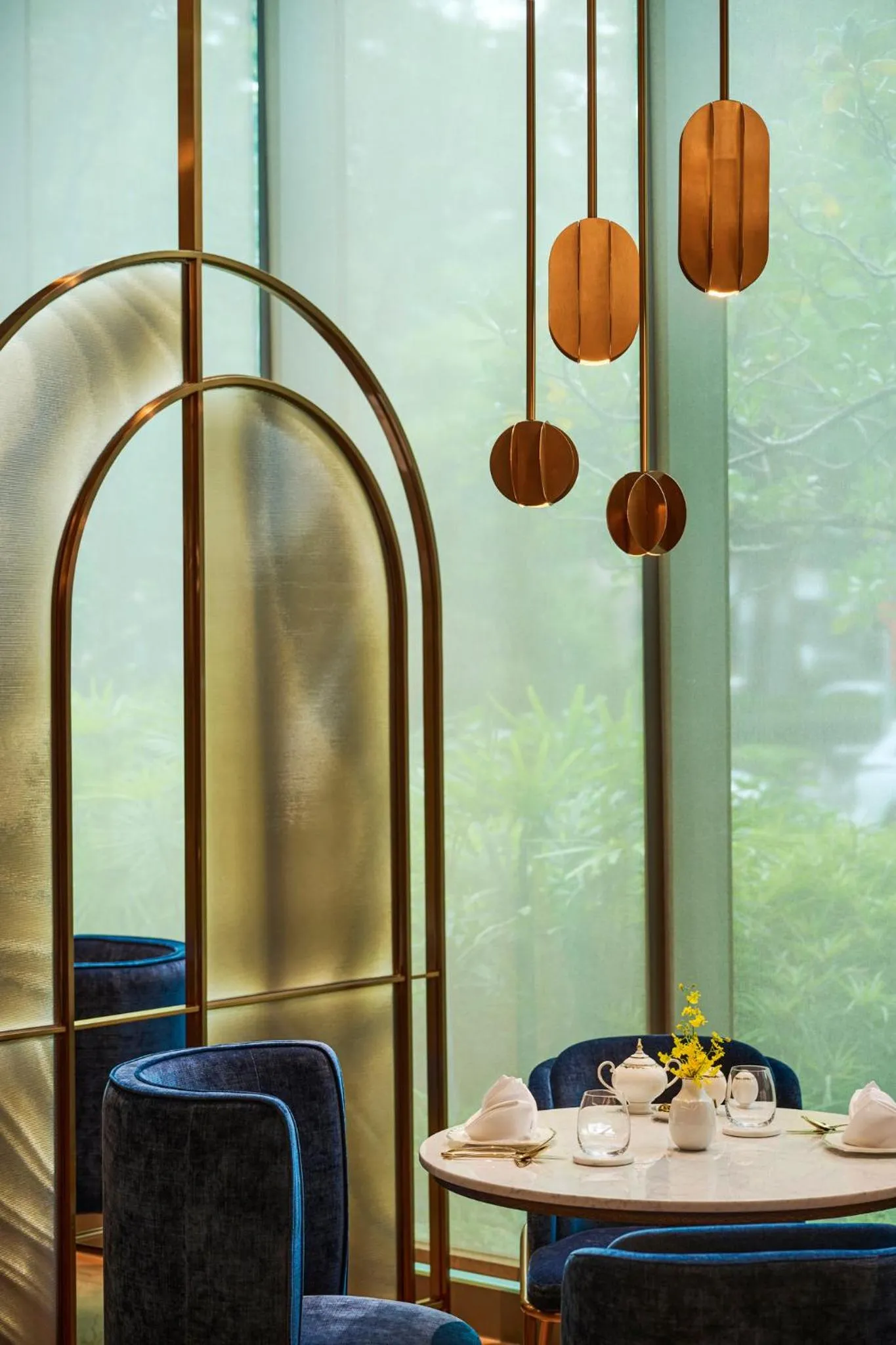 Lounge or bar in InterContinental Taichung by IHG