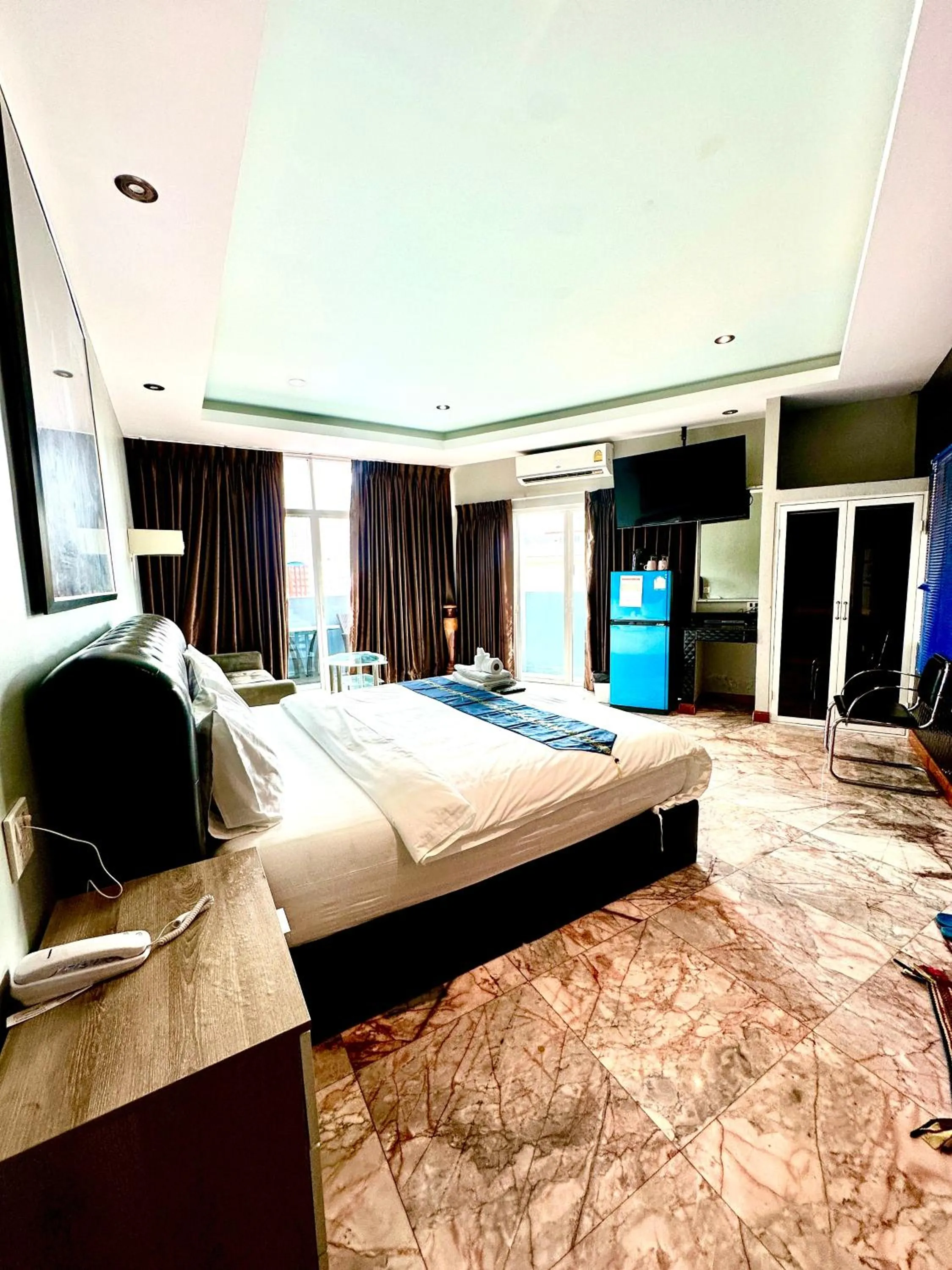 Bed in Koenig Hotel Pattaya