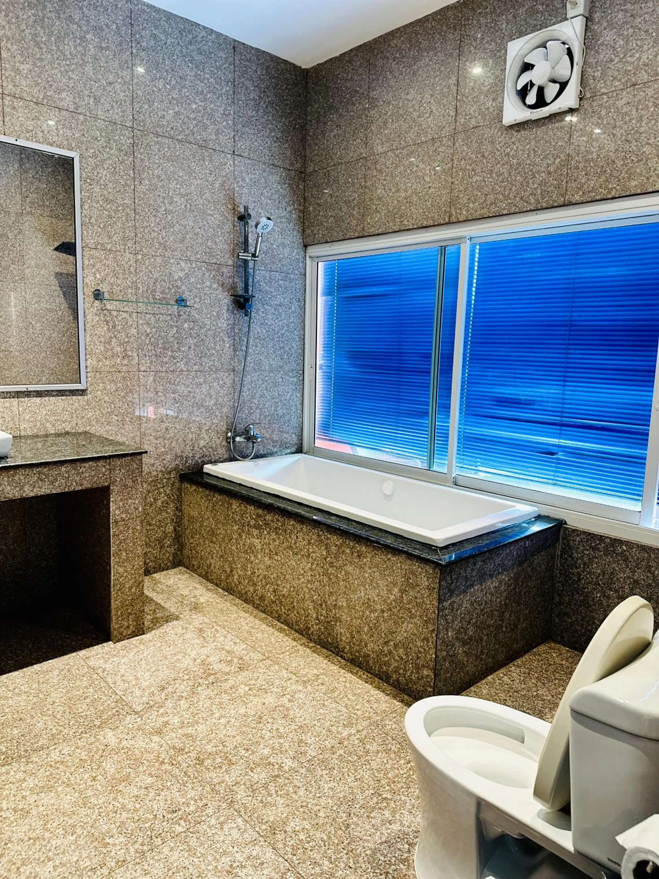 Bathroom in Koenig Hotel Pattaya