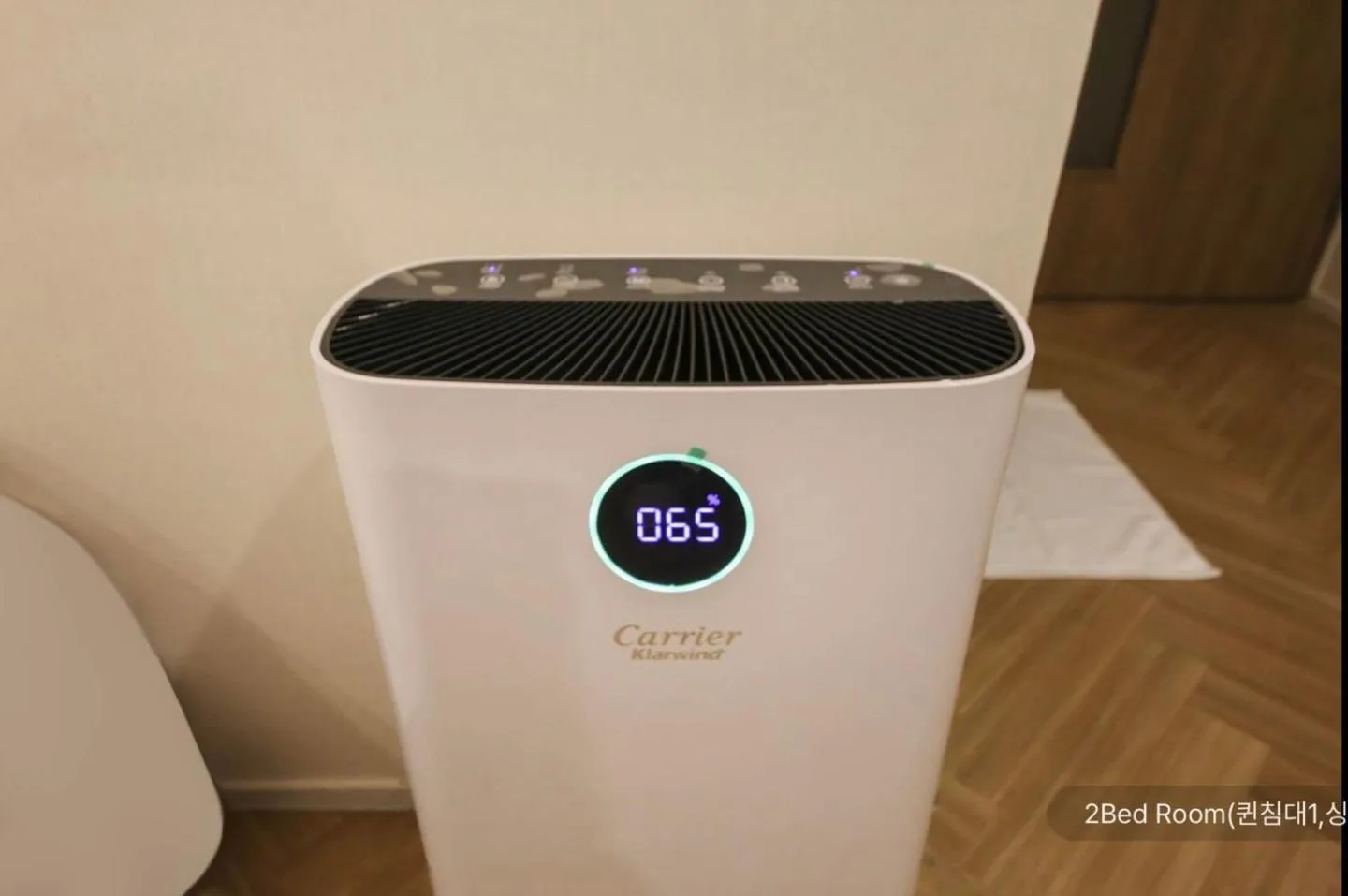 Photo of the whole room in Hotel Laglas Asan