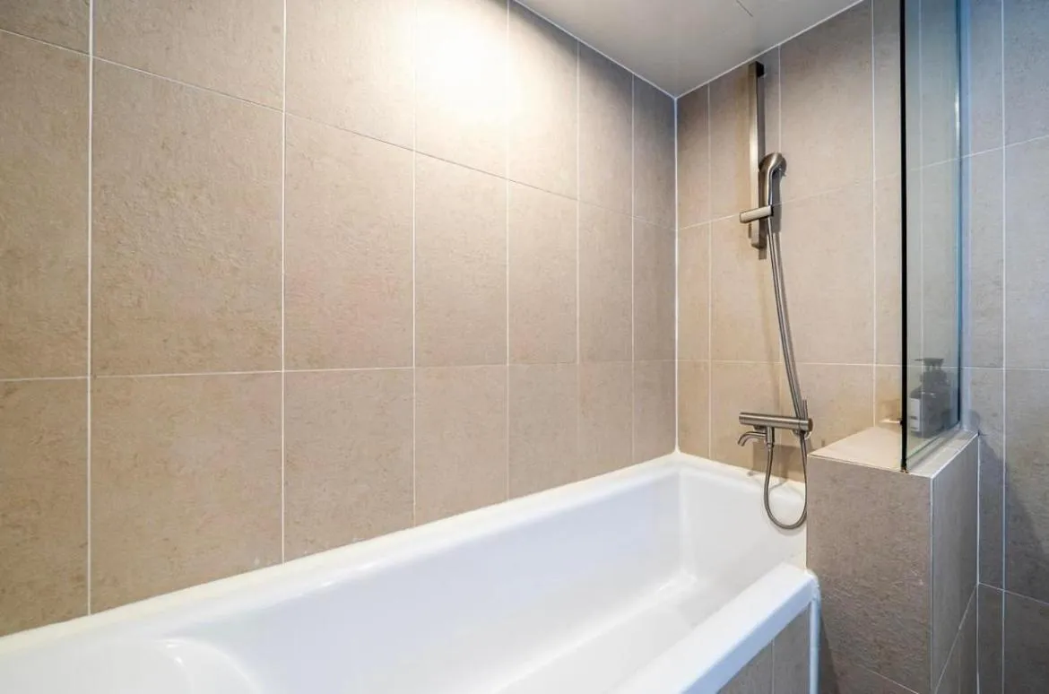 Bath in Hotel Laglas Asan