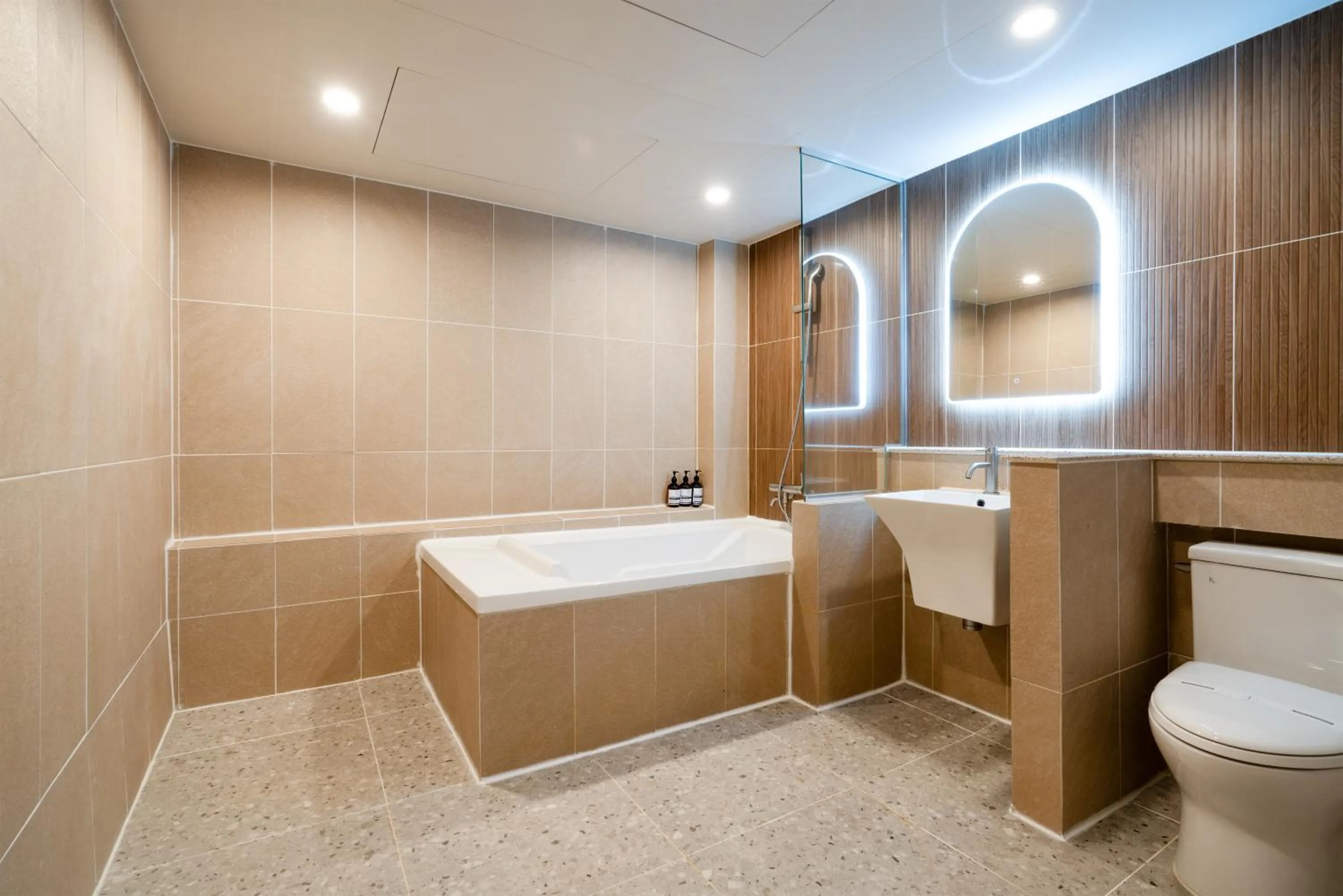 Toilet in Hotel Laglas Asan