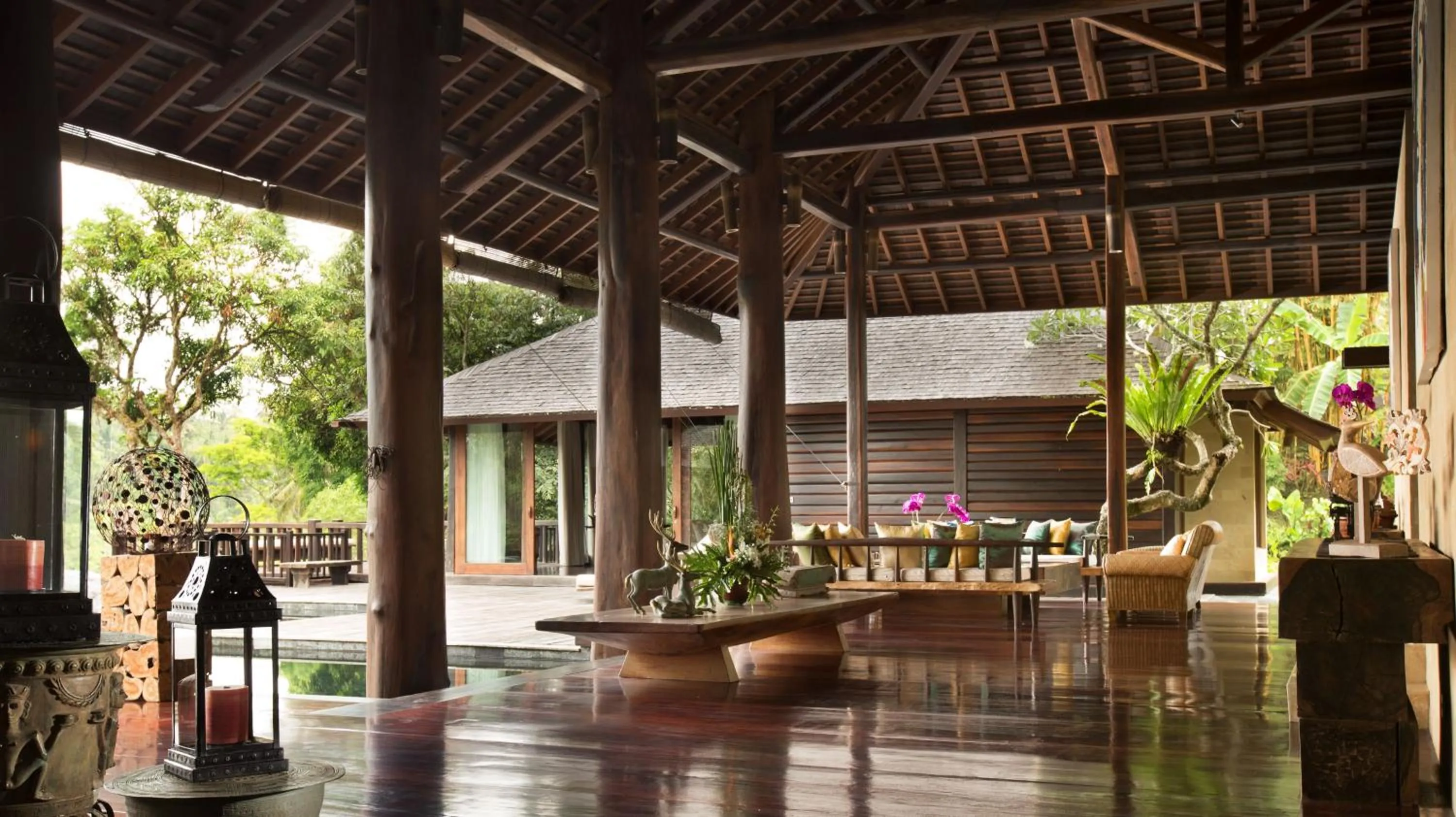 Lobby or reception in Kamaniiya River Villa Sayan - Ubud