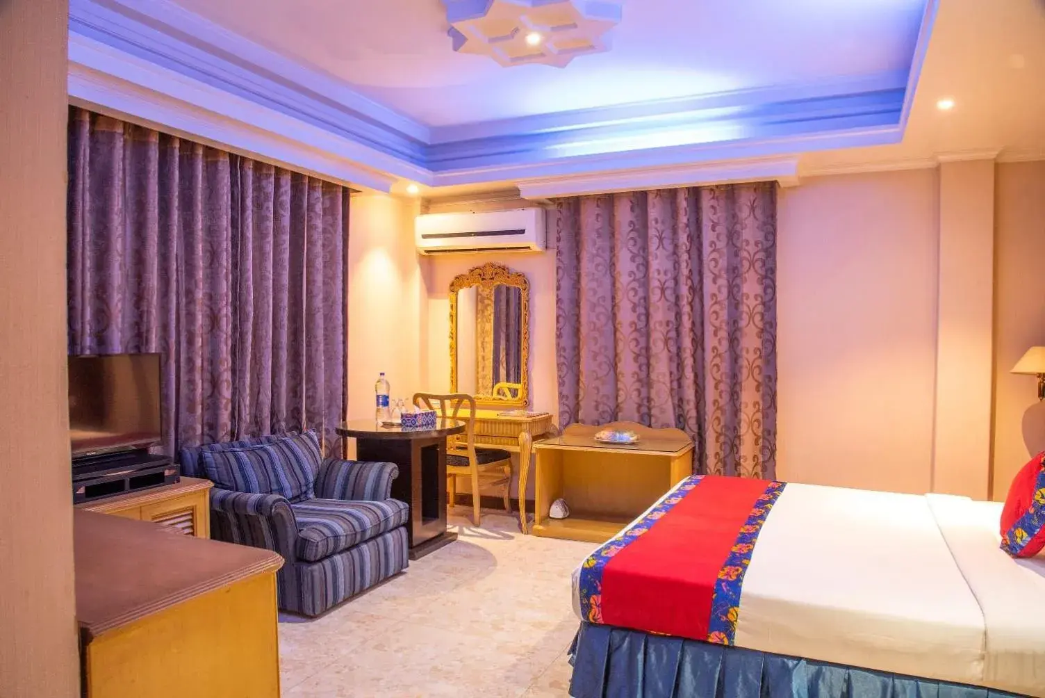 Deluxe Double Room in Sea Shell Residence - Dhaka Deluxe Double Room in Sea Shell Residence - Dhaka