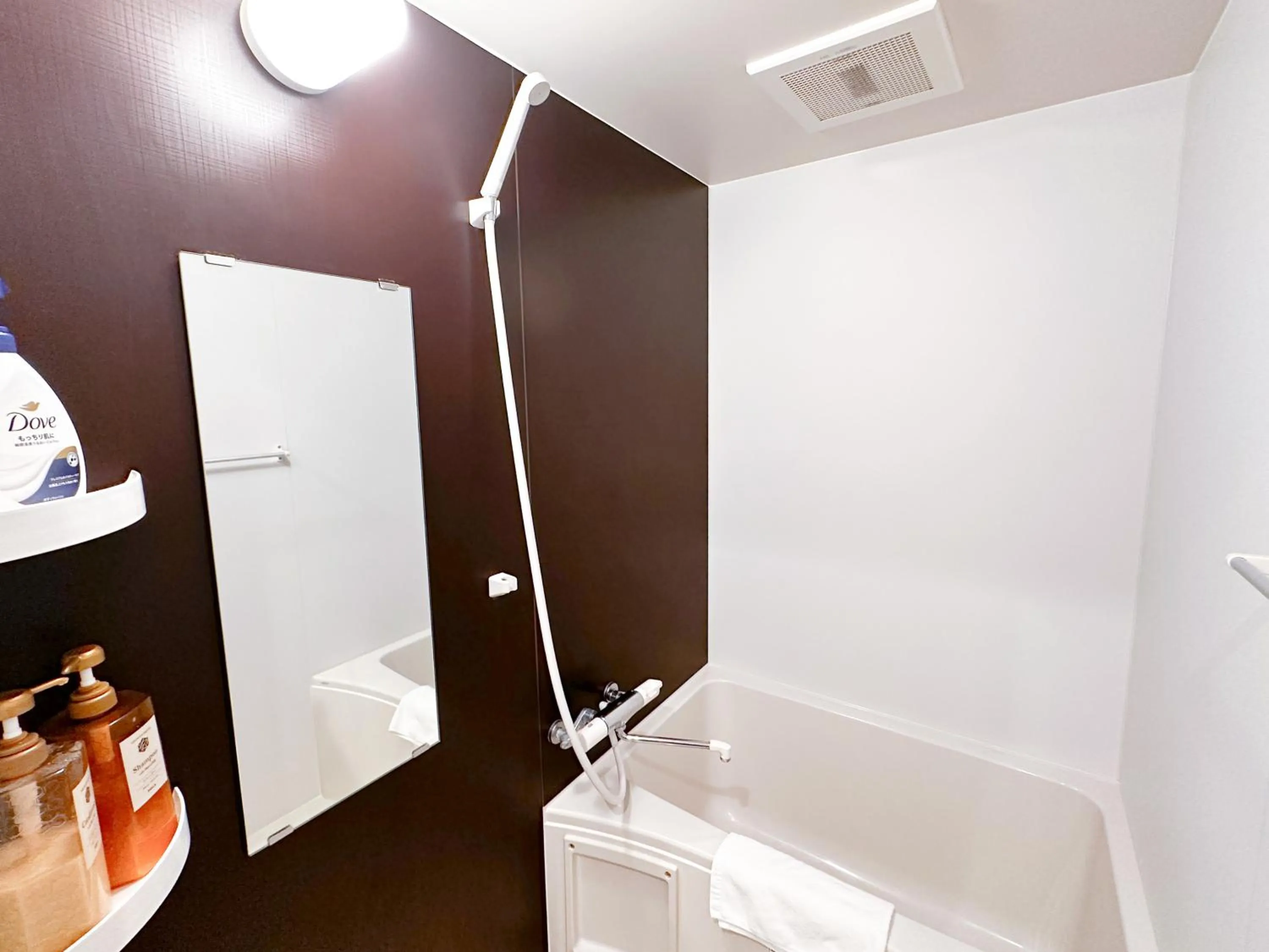 Shower in Legatio HAKATA