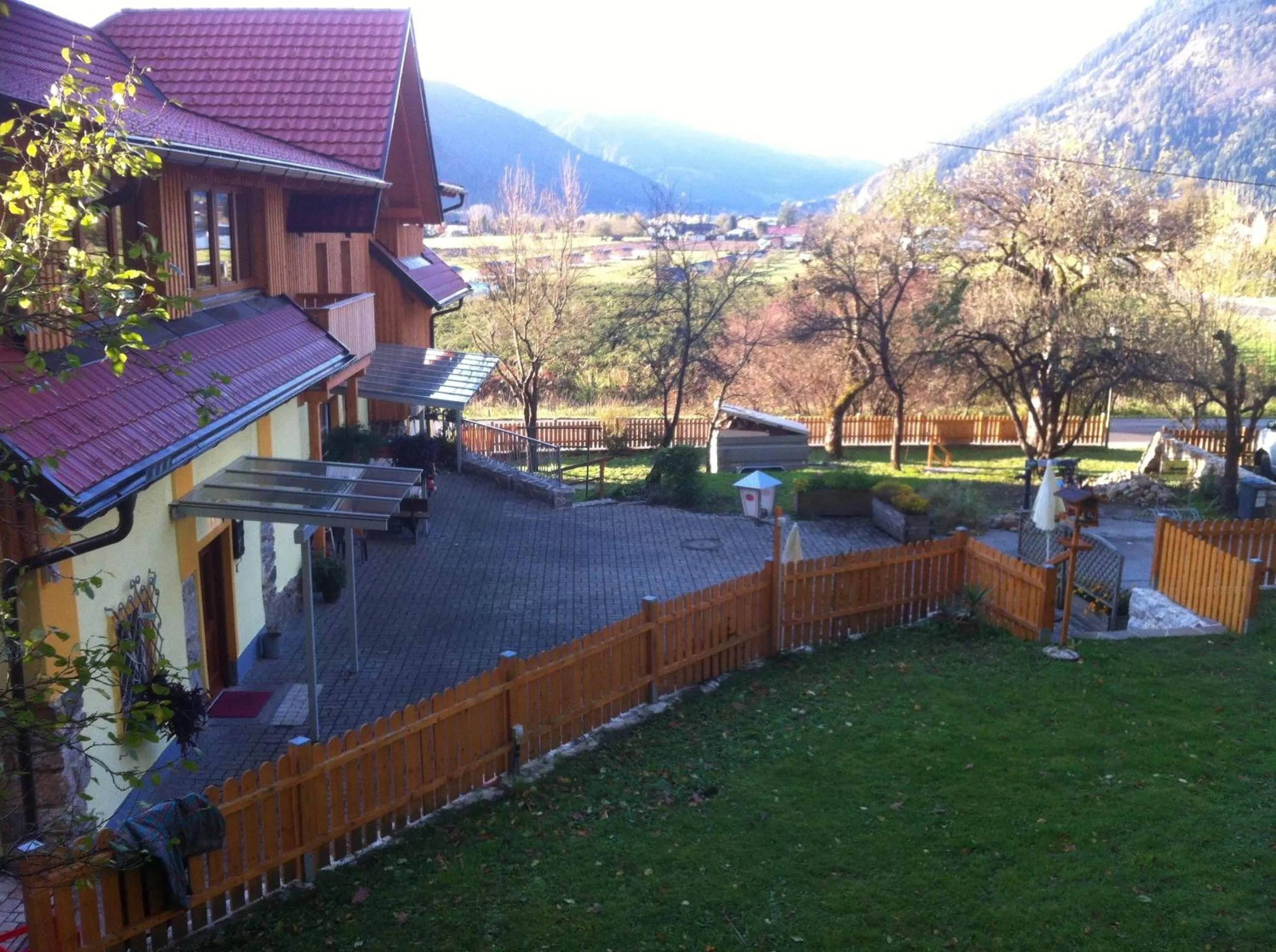 Facade/entrance in Waldhof