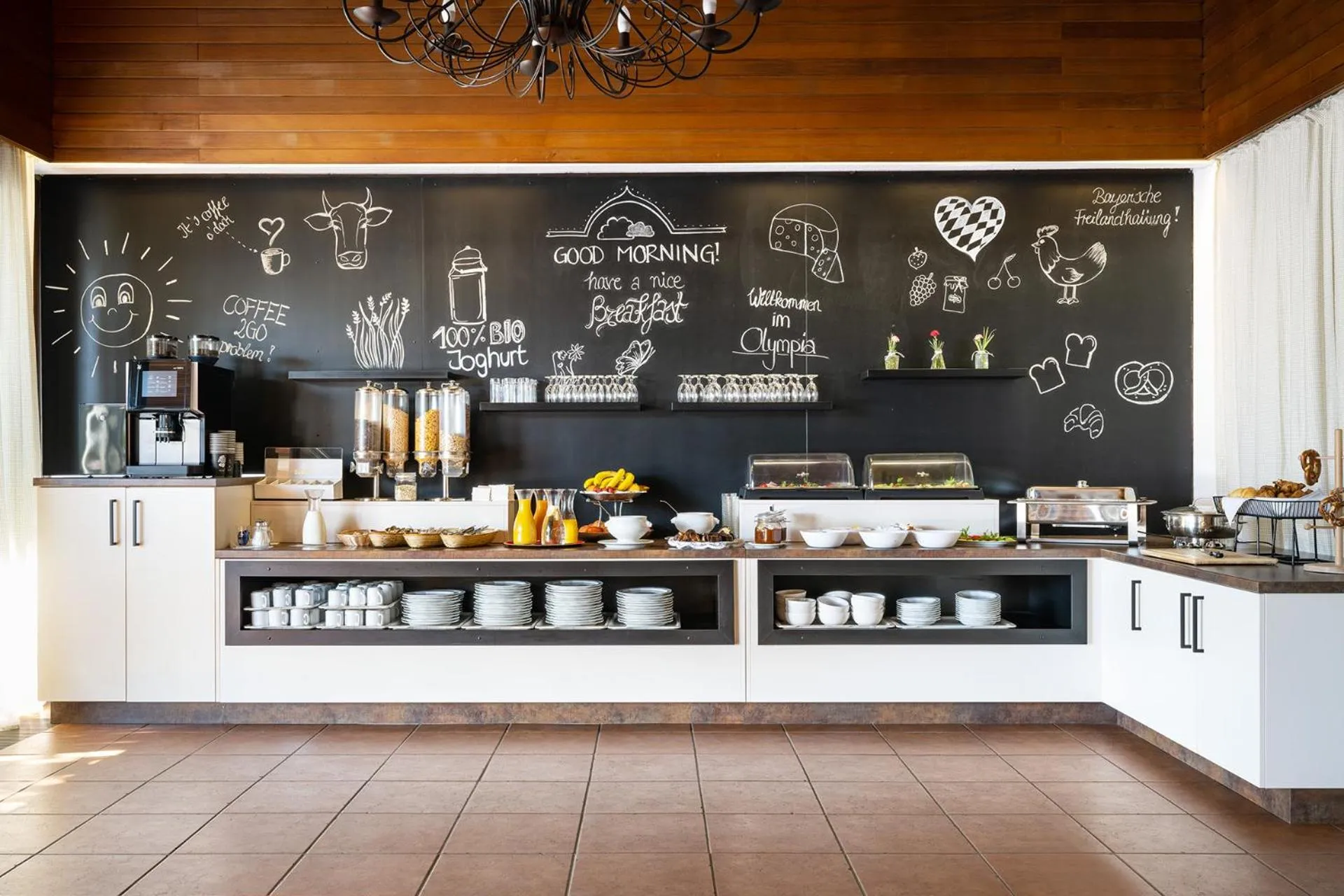 Restaurant/places to eat in Hotel Olympia Schießanlage